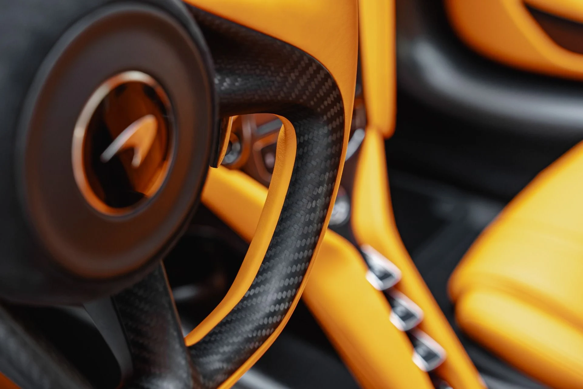mph062_1184773764_Used_2022_Mc_Laren_765_LT_Spider_1792622332_0715b75d74