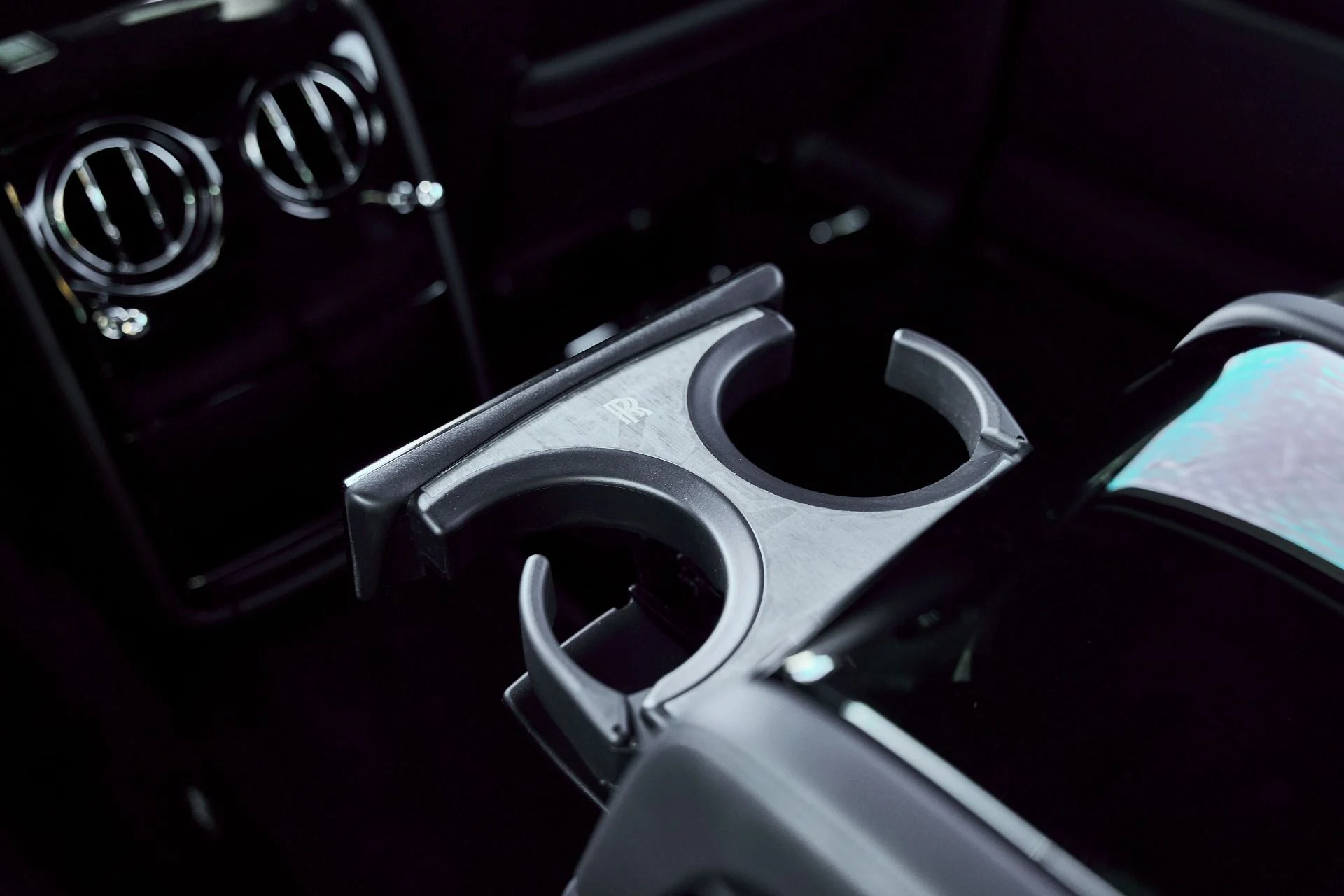 mph062_1201915321_Used_2024_Rolls_Royce_Phantom_Base_1770700138_68eaab55e4