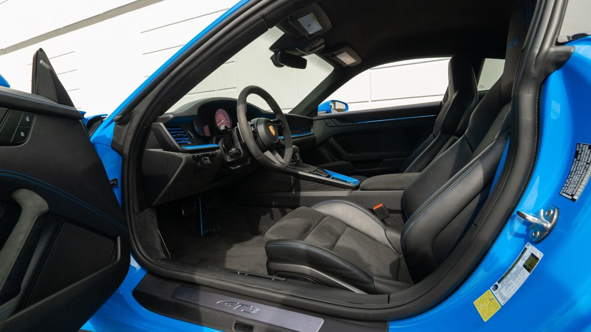 mph062_1257854885_Used_2022_Porsche_911_GT_3_1753806874_b1b2b0f93a