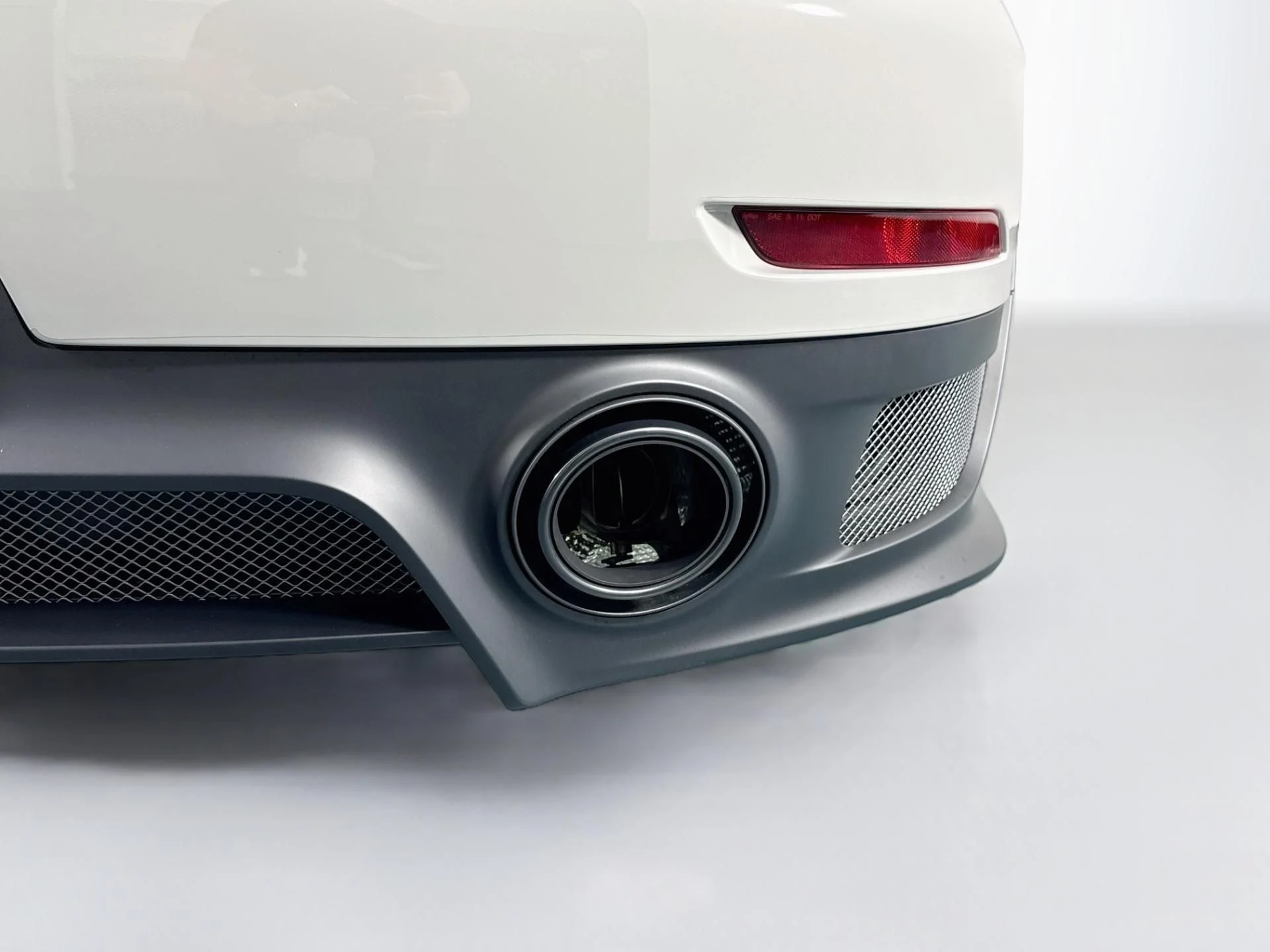 mph062_1283153494_Used_2018_Porsche_911_GT_2_RS_1790873194_b571560de7