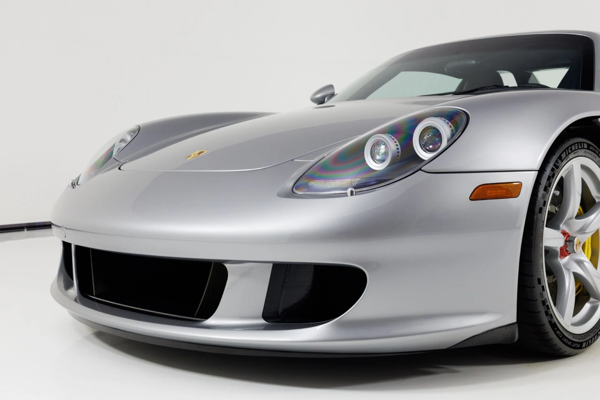mph062_1319542029_Used_2004_Porsche_Carrera_GT_1780937853_ac7790e8dc