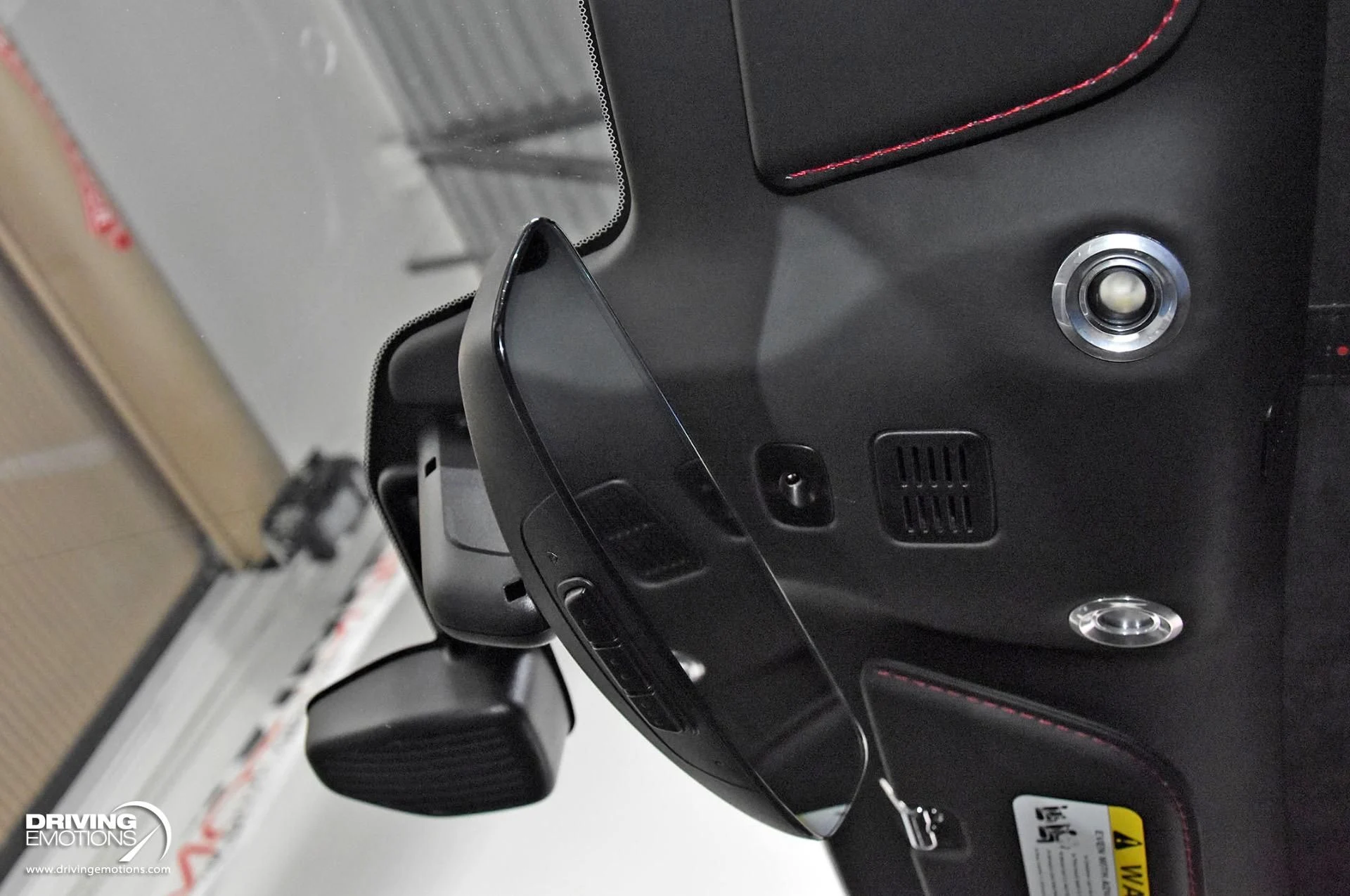 mph062_1341132569_861_p63_l_8da3e73692