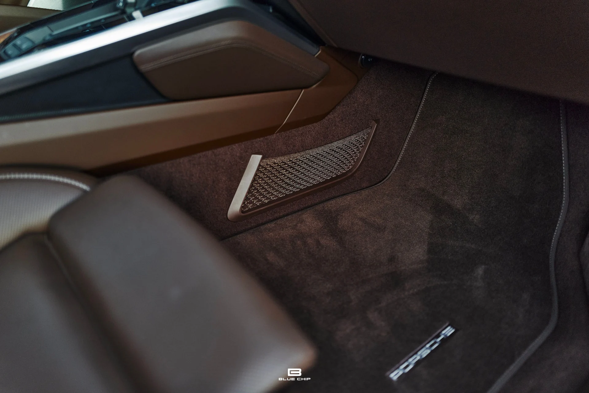 mph062_1363701902_69b06dbad09f66f69f76f9ca_L1190126_49e7ac5dfa