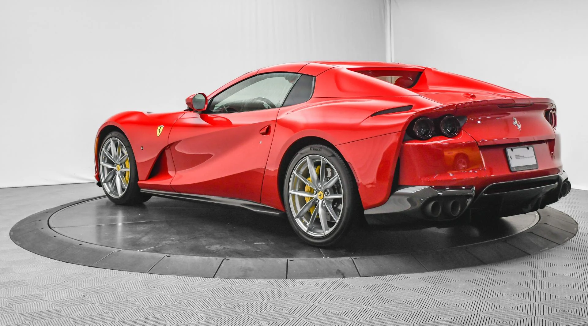 mph062_1405200381_Used_2021_Ferrari_812_GTS_1753257518_690f00e28a