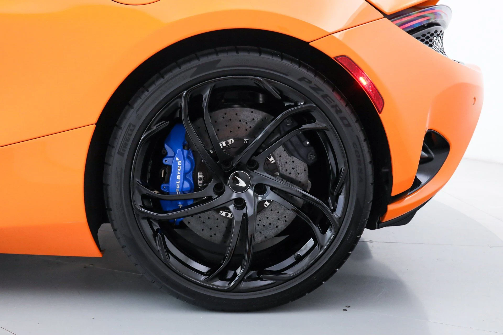 mph062_14110655_800999f7511fd6aa2a56a1f7a80161d7_ebdebdd5d9