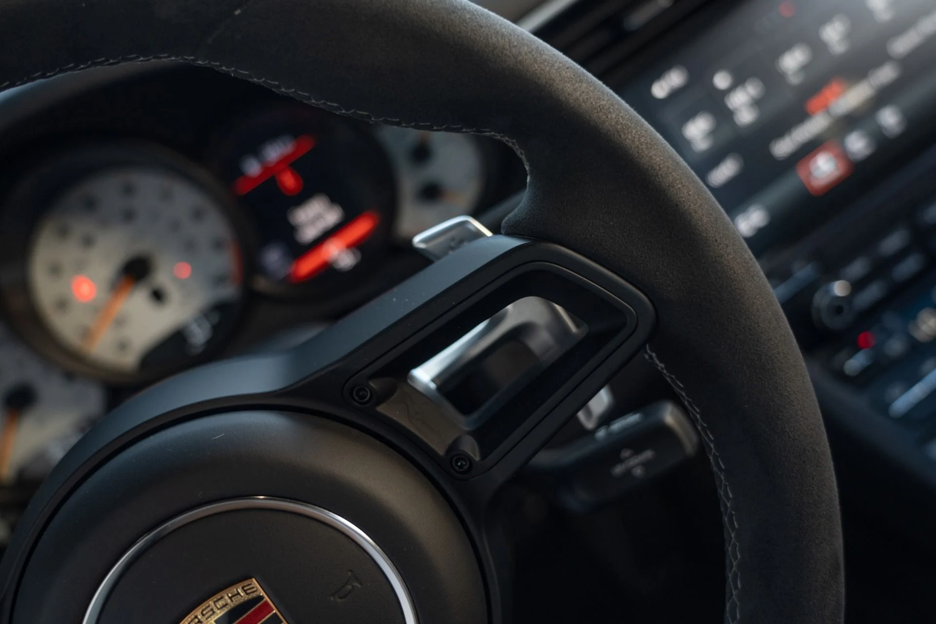 mph062_1436154115_Used_2019_Porsche_911_GT_3_RS_1759431879_30a0545310
