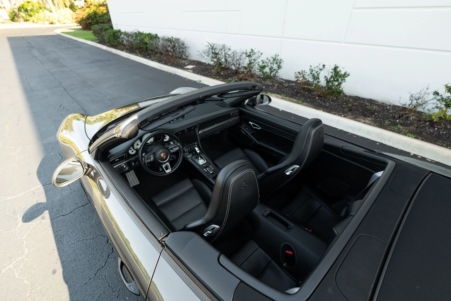 mph062_1465227177_Used_2019_Porsche_911_Turbo_S_1766778415_51ace45cb5