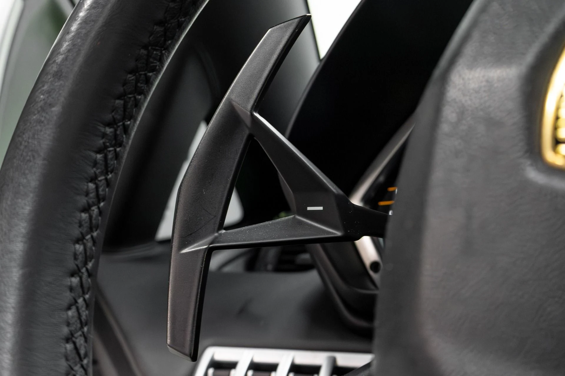 mph062_1473709941_Used_2015_Lamborghini_Aventador_1764723845_c9366bf498