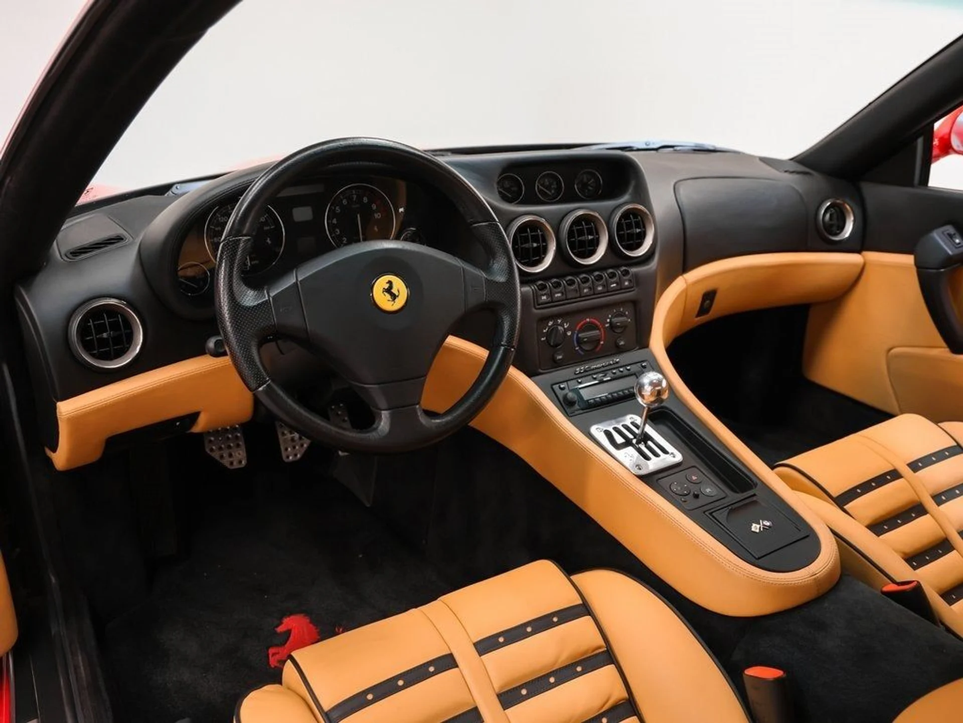 mph062_149570720_63_369382c8c3