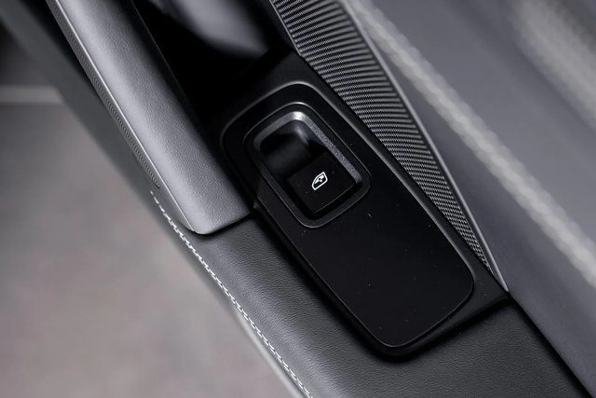 mph062_1527551296_402e0e39779ca3d5a77a660c2329f305x_4811648779