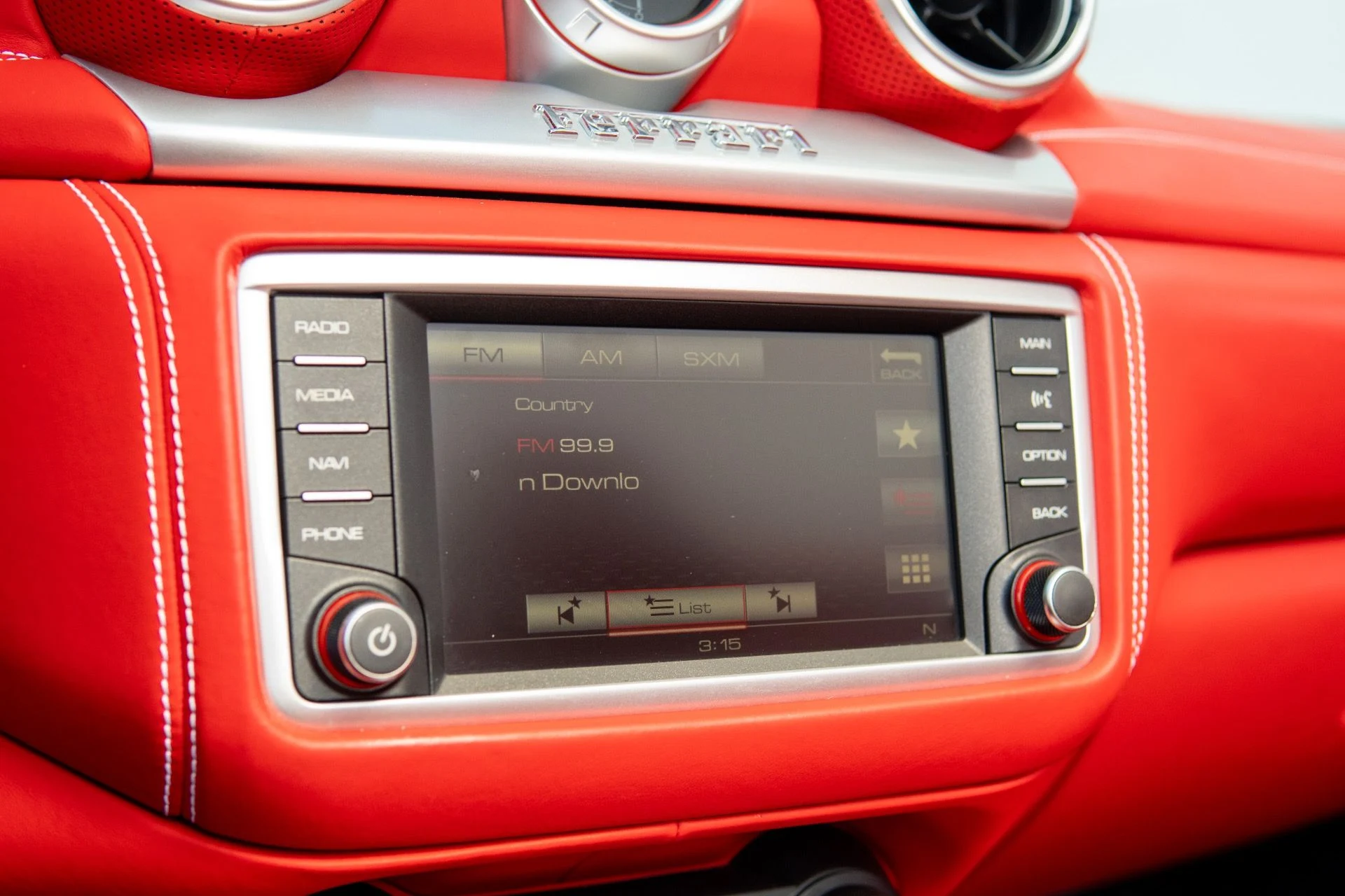 mph062_1576133747_Used_2017_Ferrari_California_T_1767901173_8c5a39a68d