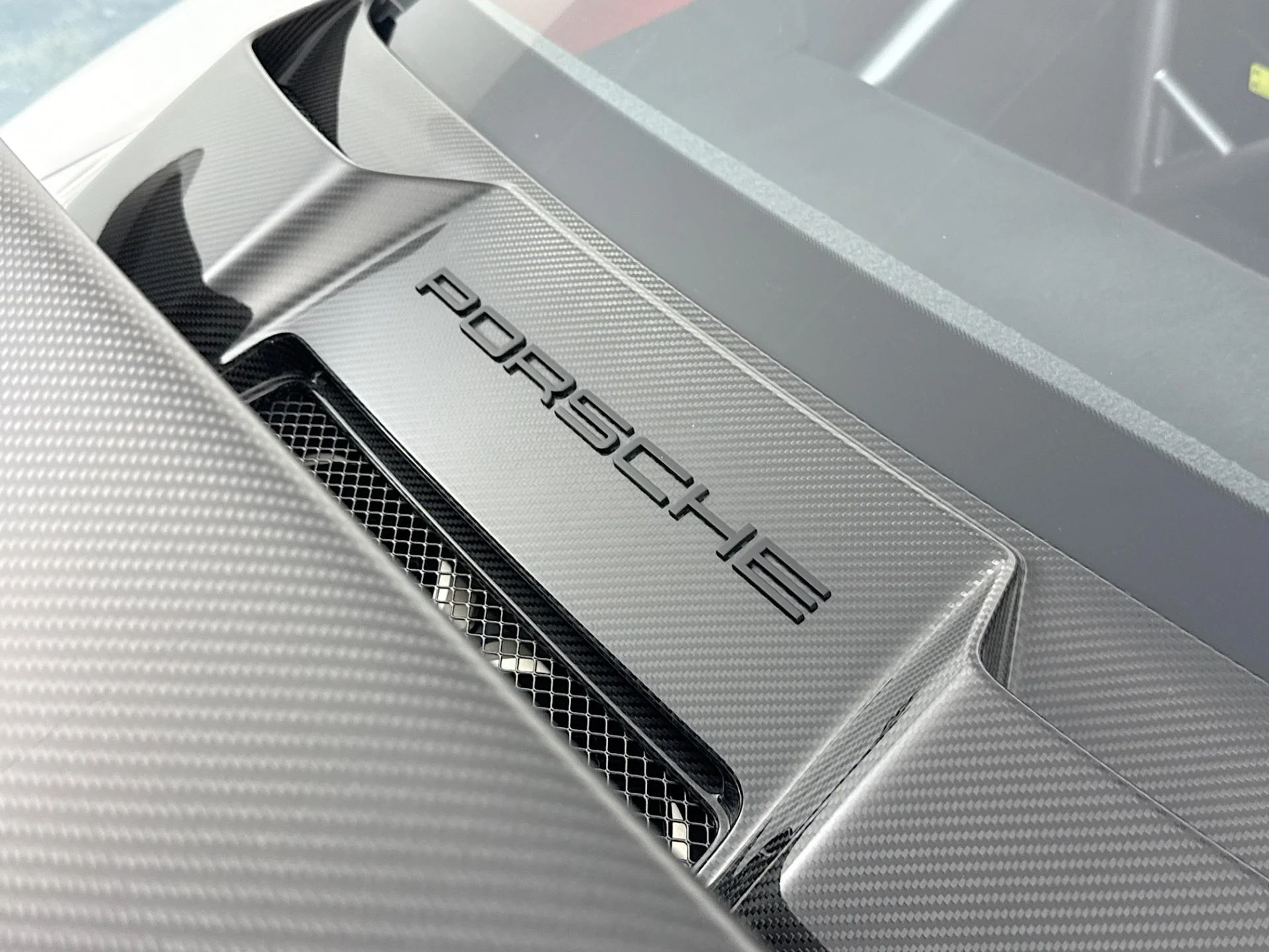 mph062_1599787143_Used_2018_Porsche_911_GT_2_RS_1784763007_bd775c1fe8