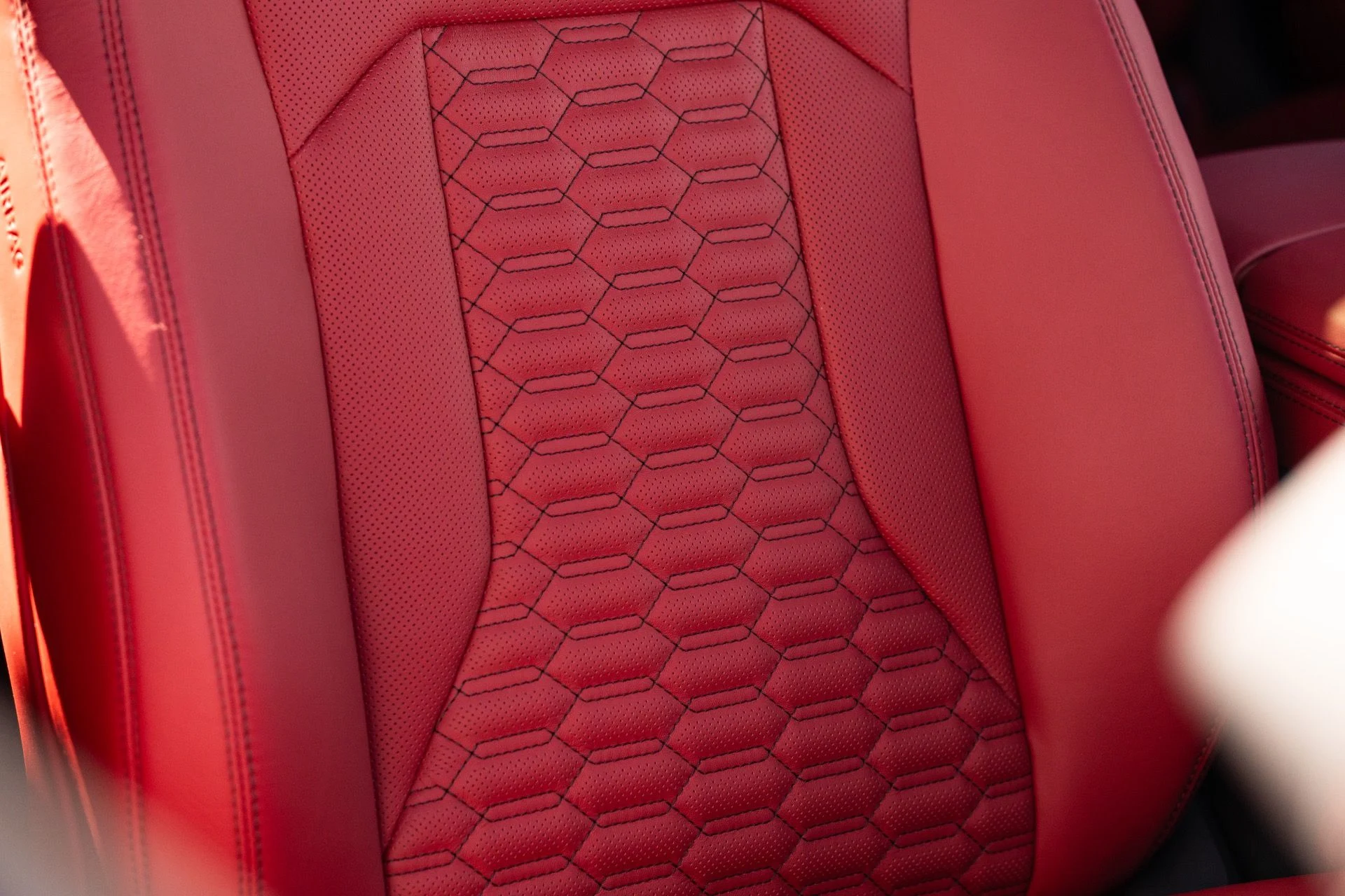 mph062_1611433334_Used_2022_Lamborghini_Urus_1770690392_6ef1cedf02