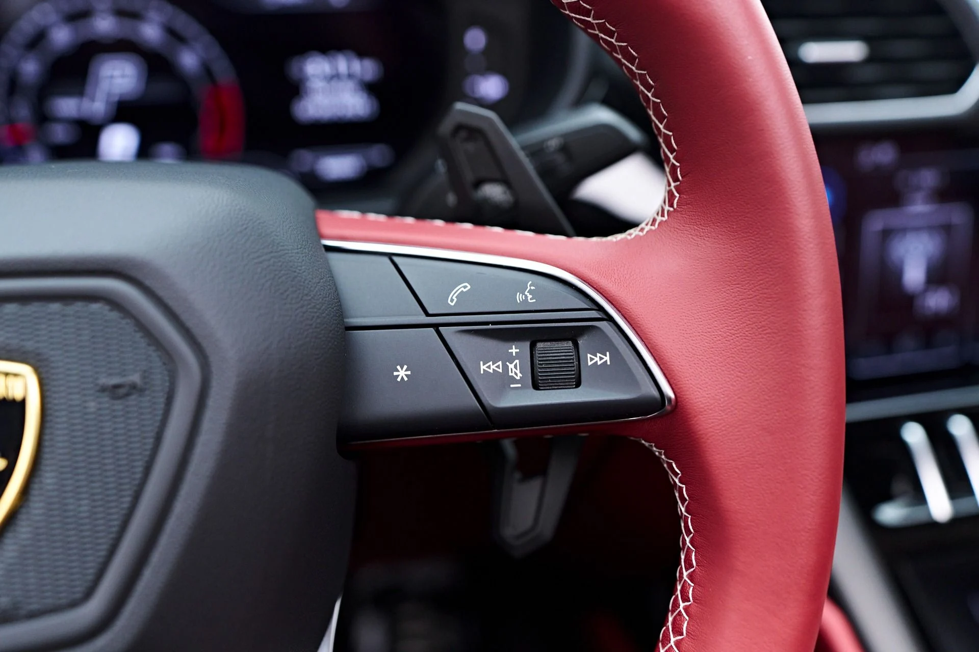 mph062_1637774779_Used_2024_Lamborghini_Urus_S_1751401874_0535e709d3