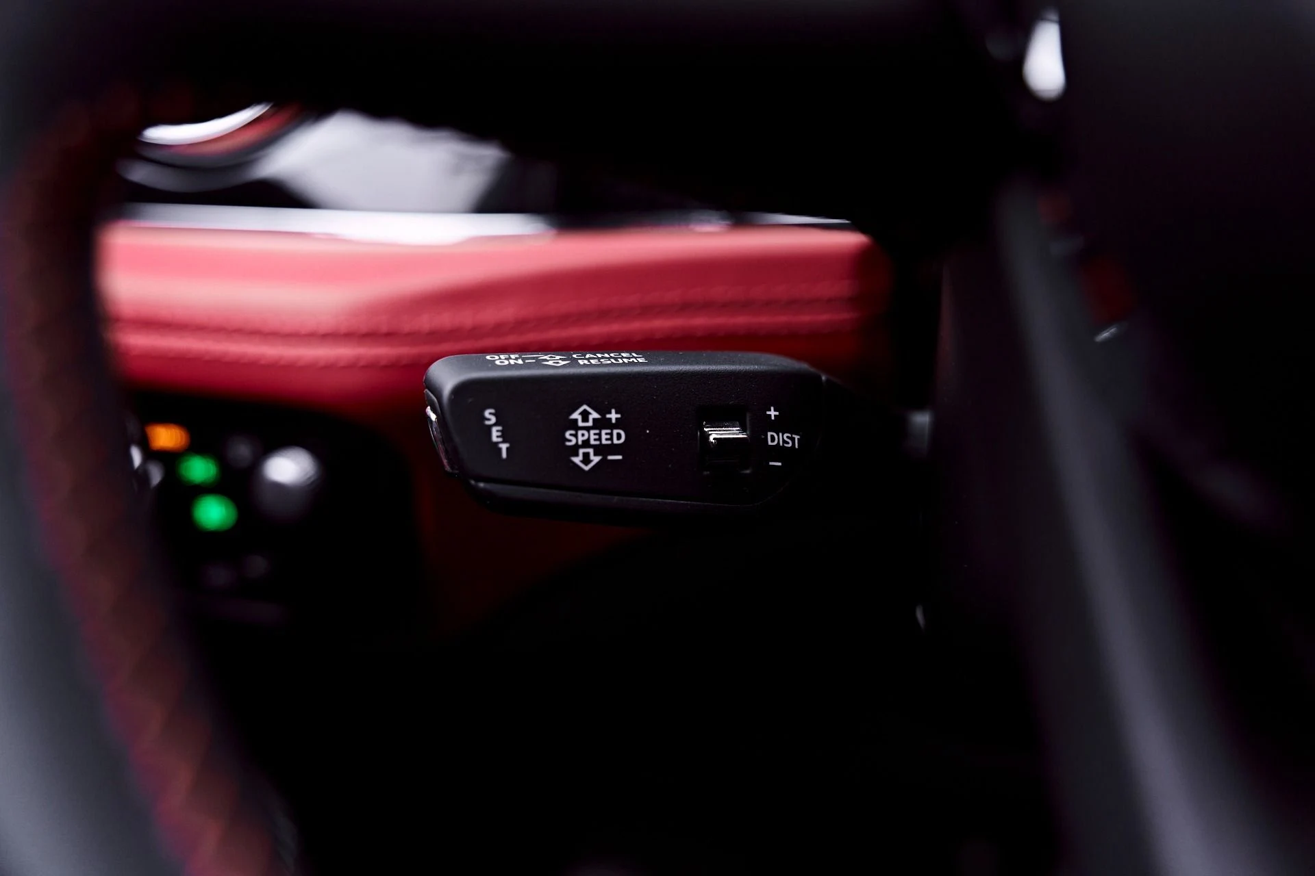 mph062_1639629295_Used_2023_Bentley_Bentayga_S_1782967402_f956c69259