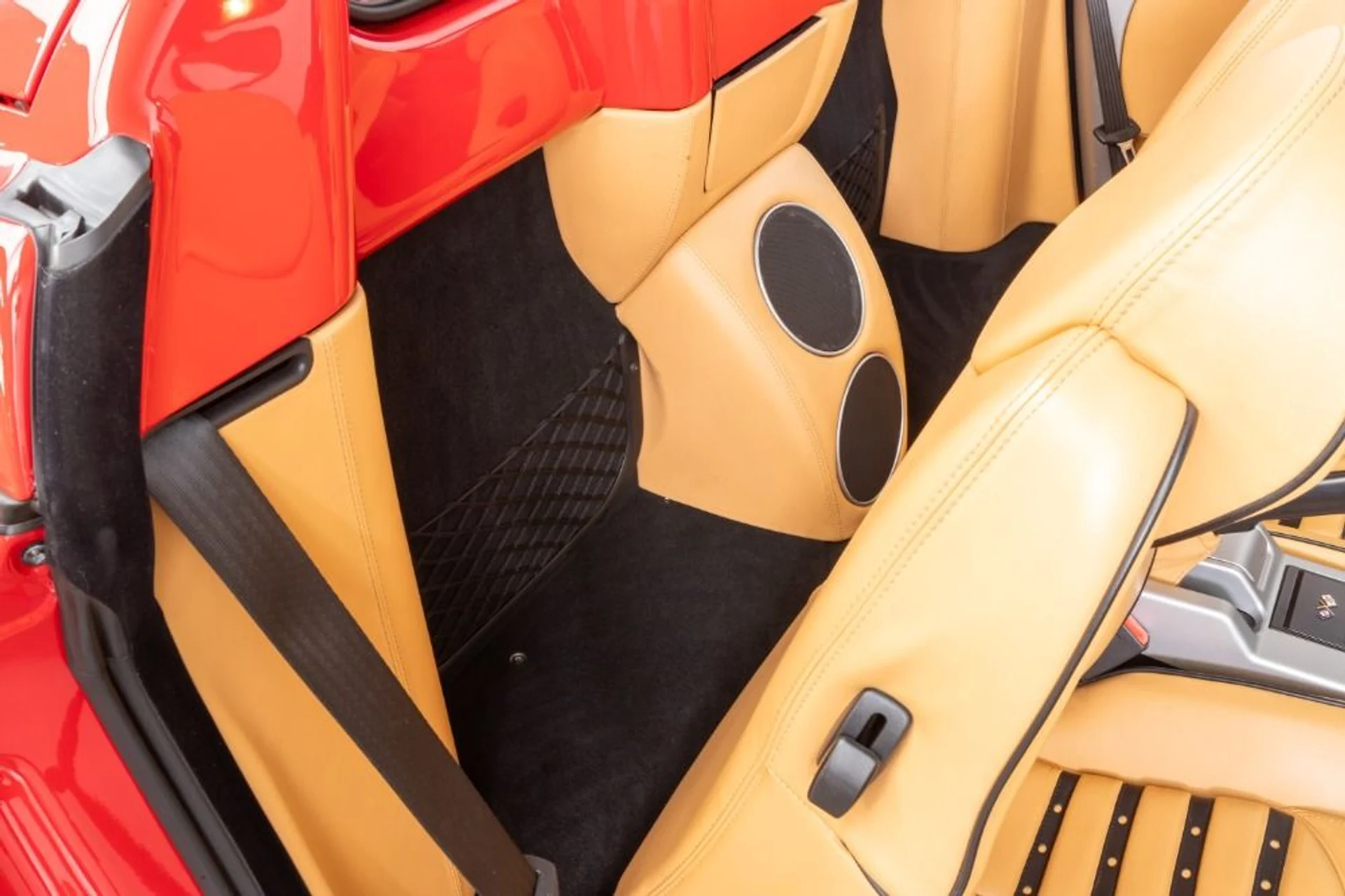 mph062_16412483_Used_2003_Ferrari_360_Spider_5d5a89c8d2