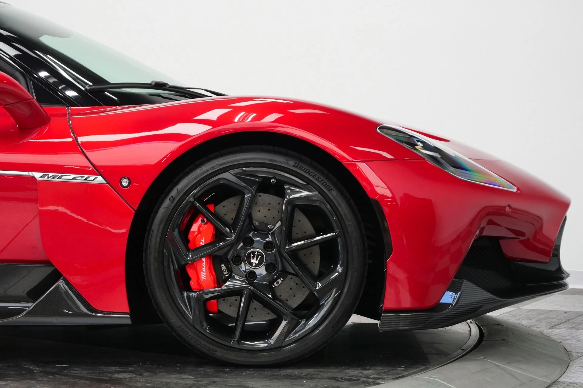 mph062_165595528_Used_2023_Maserati_MC_20_Cielo_1598_Miles_Carbon_Ceramic_Brakes_Interior_Exterior_Carbon_Packages_1776351589_1955f0098d