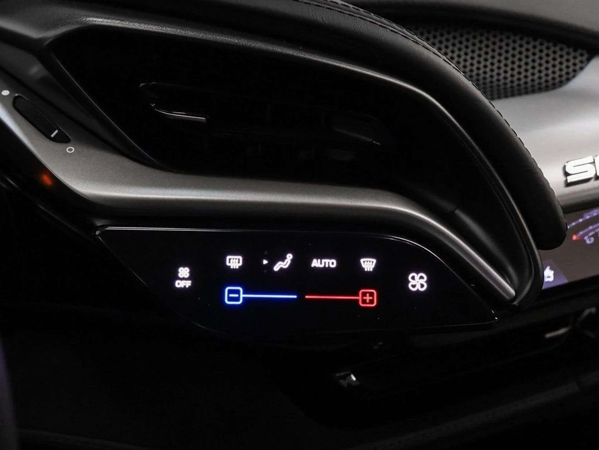 mph062_1695794965_63_da0c02bbdd