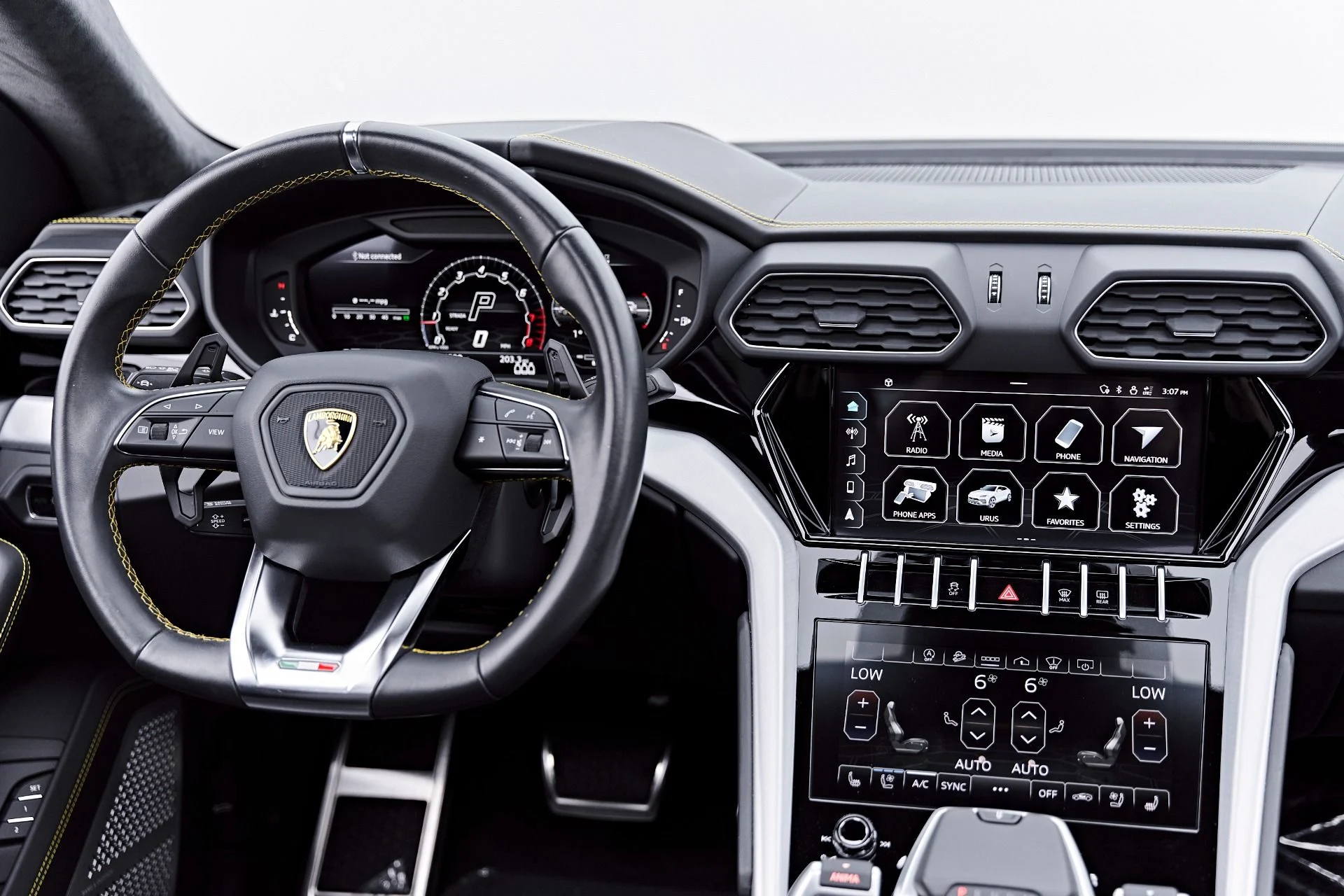 mph062_1714057161_Used_2022_Lamborghini_Urus_Base_1785209849_e588b31cec