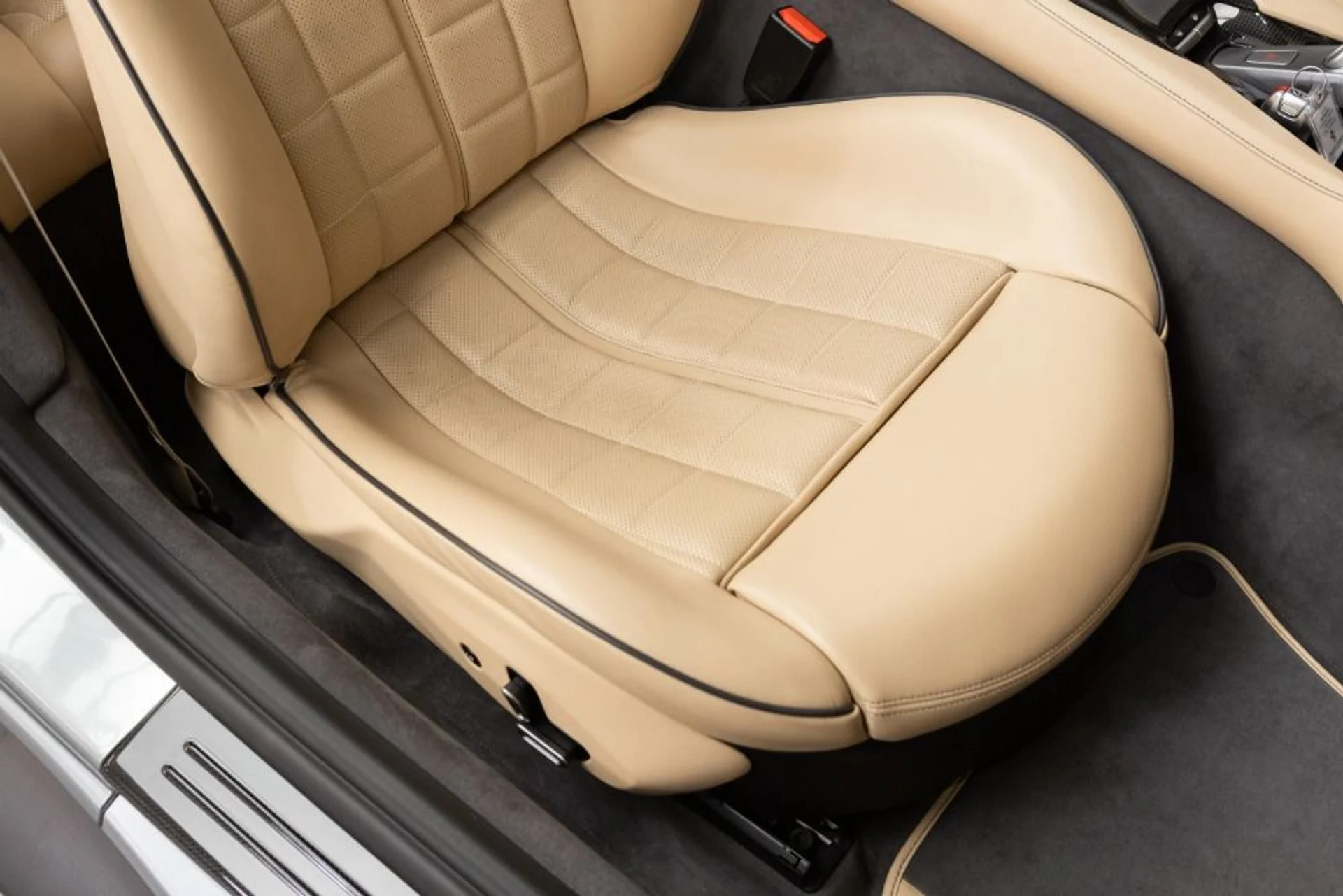 mph062_1719844621_Used_2019_Ferrari_Portofino_838645fe92