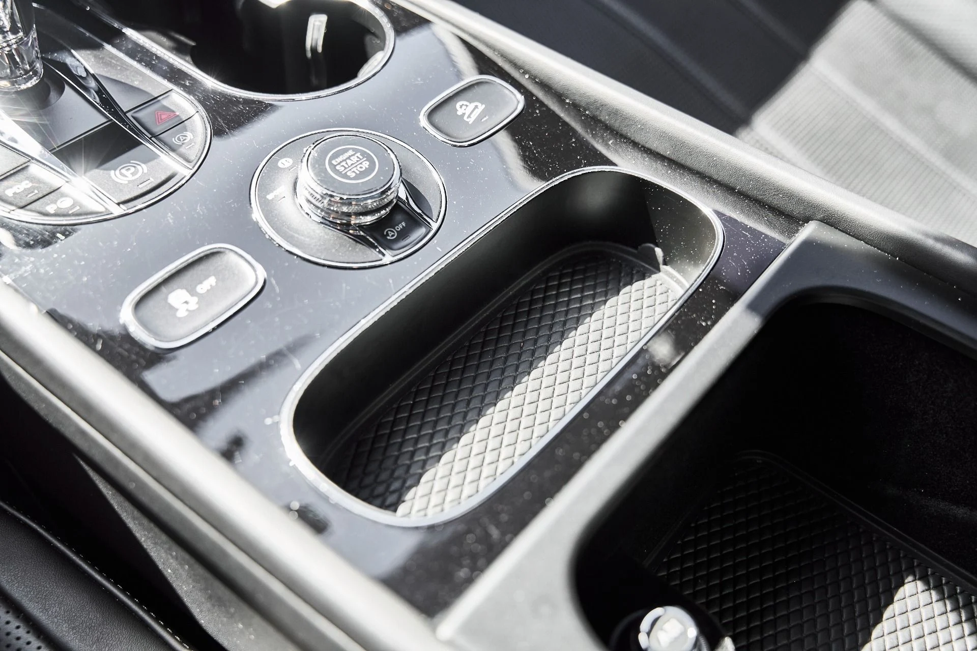 mph062_1813900872_Used_2022_Bentley_Bentayga_S_1781229489_6311c1be70