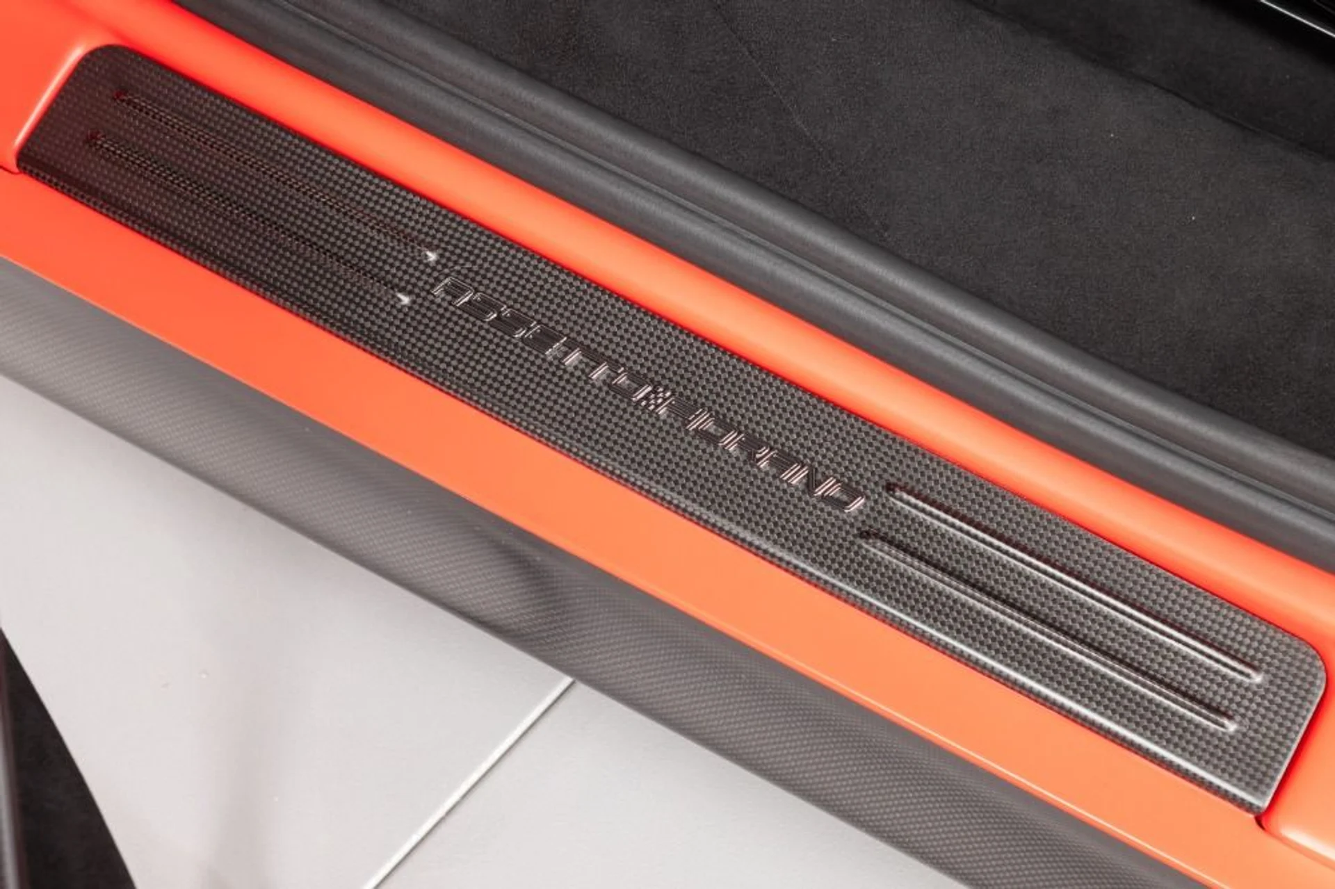 mph062_1816041092_Used_2022_Ferrari_SF_90_Spider_a0ae99be65