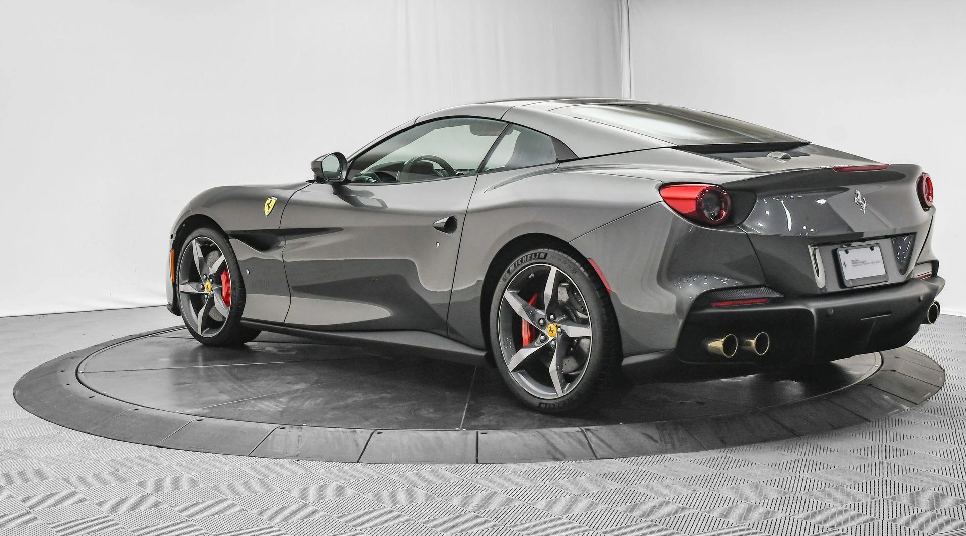 mph062_1832233296_Used_2023_Ferrari_Portofino_M_1757454597_60001579ca