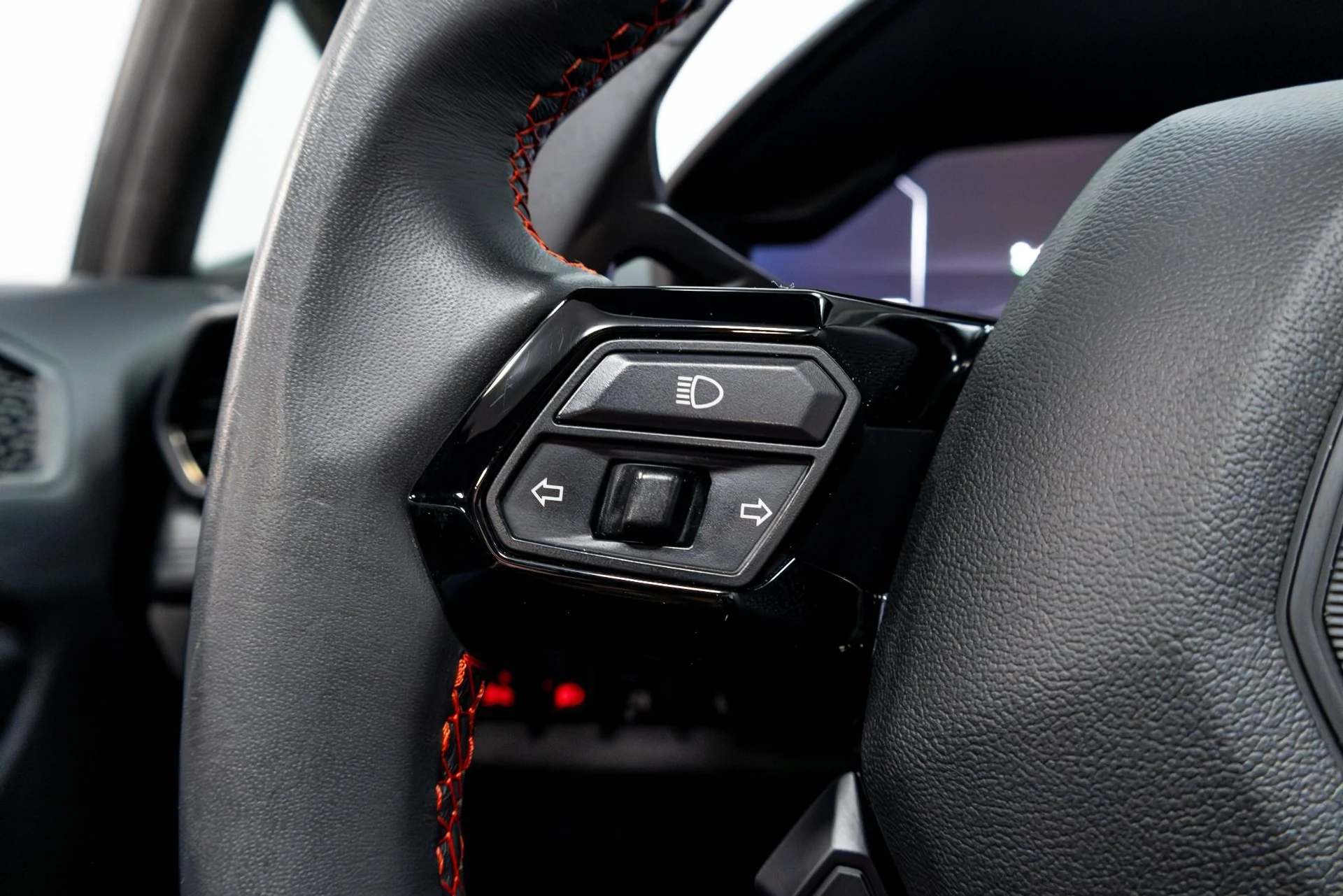 mph062_1843849259_Used_2020_Lamborghini_Huracan_EVO_1774302788_e2e8b0f017