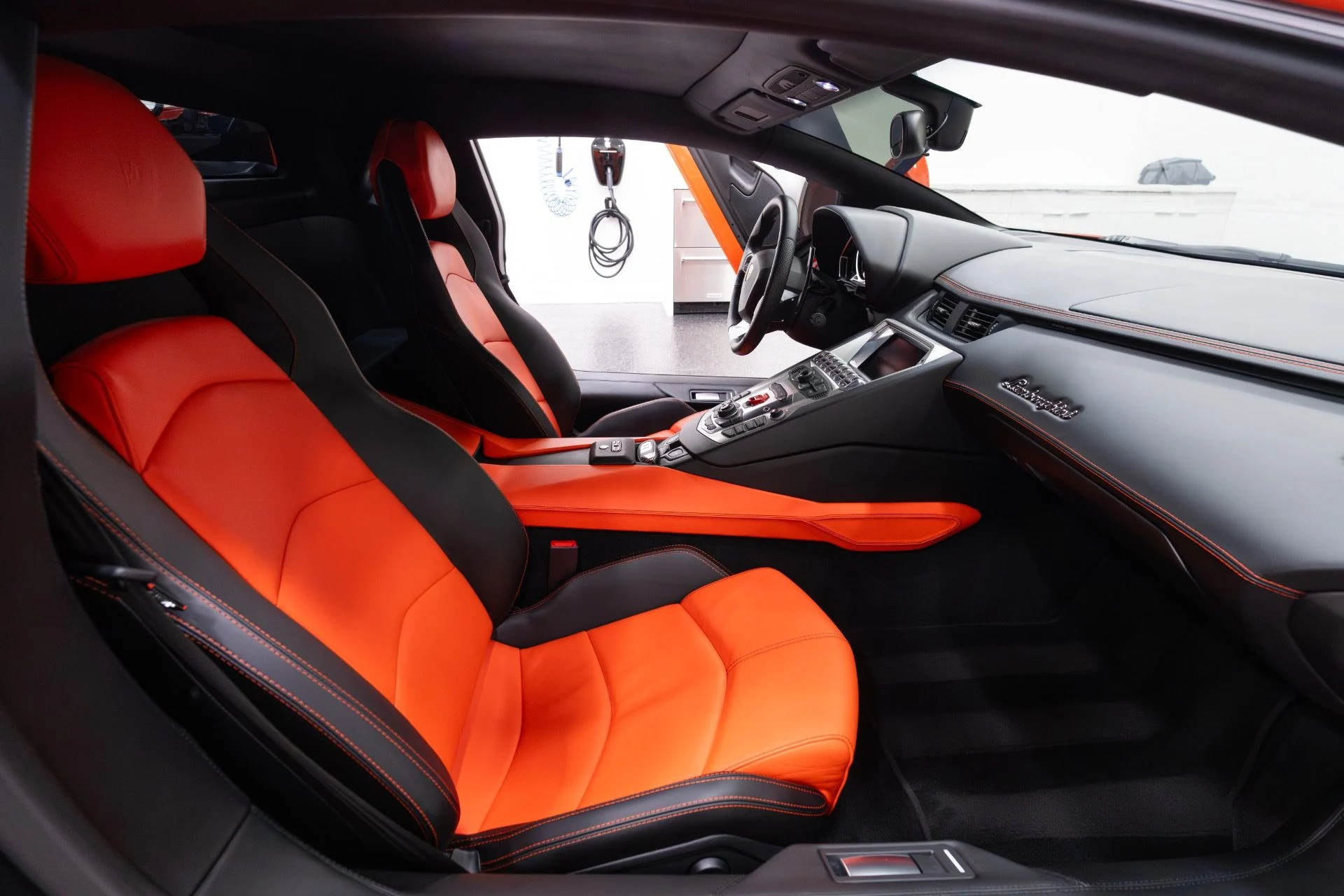 mph062_1879704095_Used_2012_Lamborghini_Aventador_LP_700_4_1769493366_6e2adaab6b