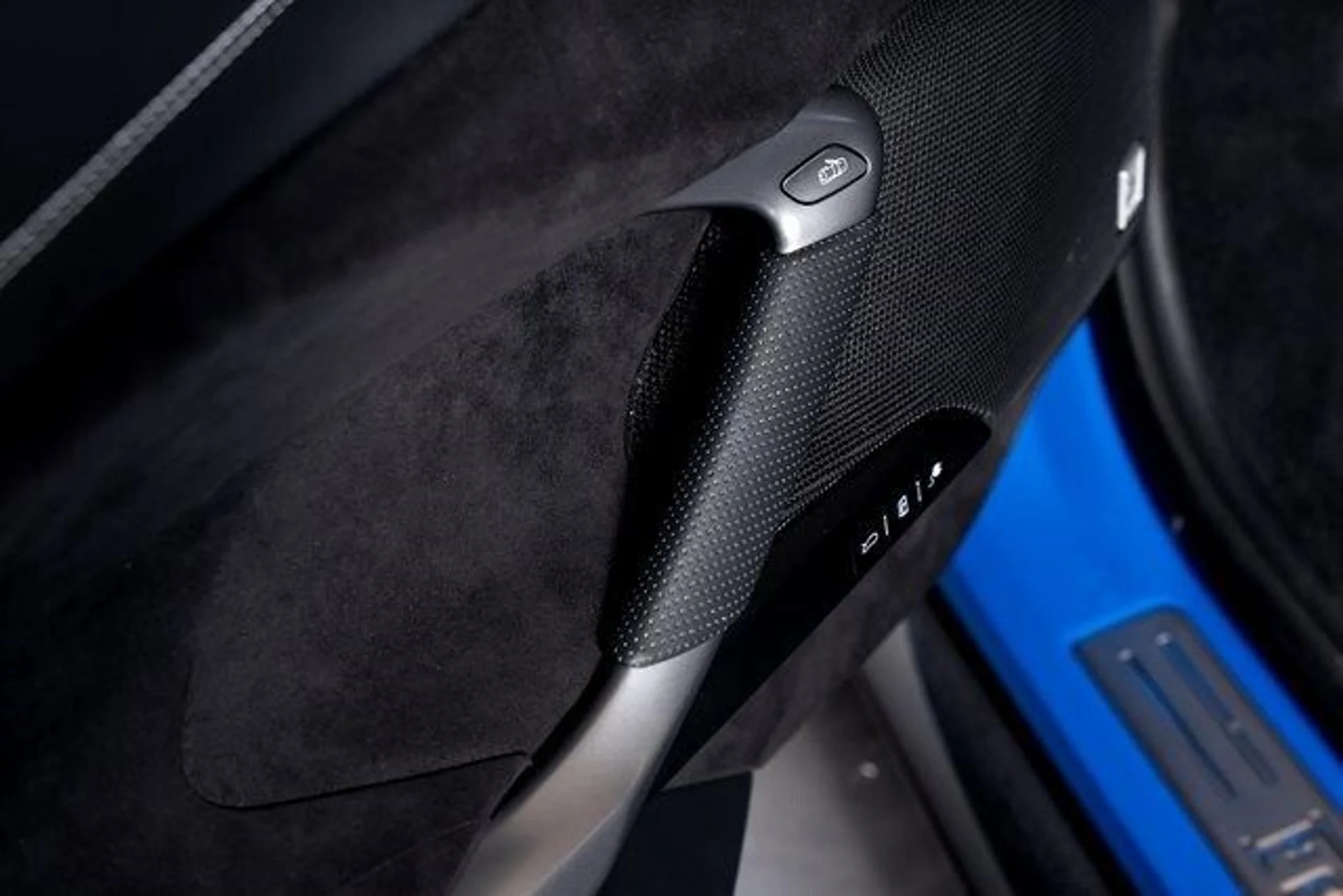 mph062_1890635333_2ed82fa8009cdf9bbcfcdd85bea415a5x_acee5505db