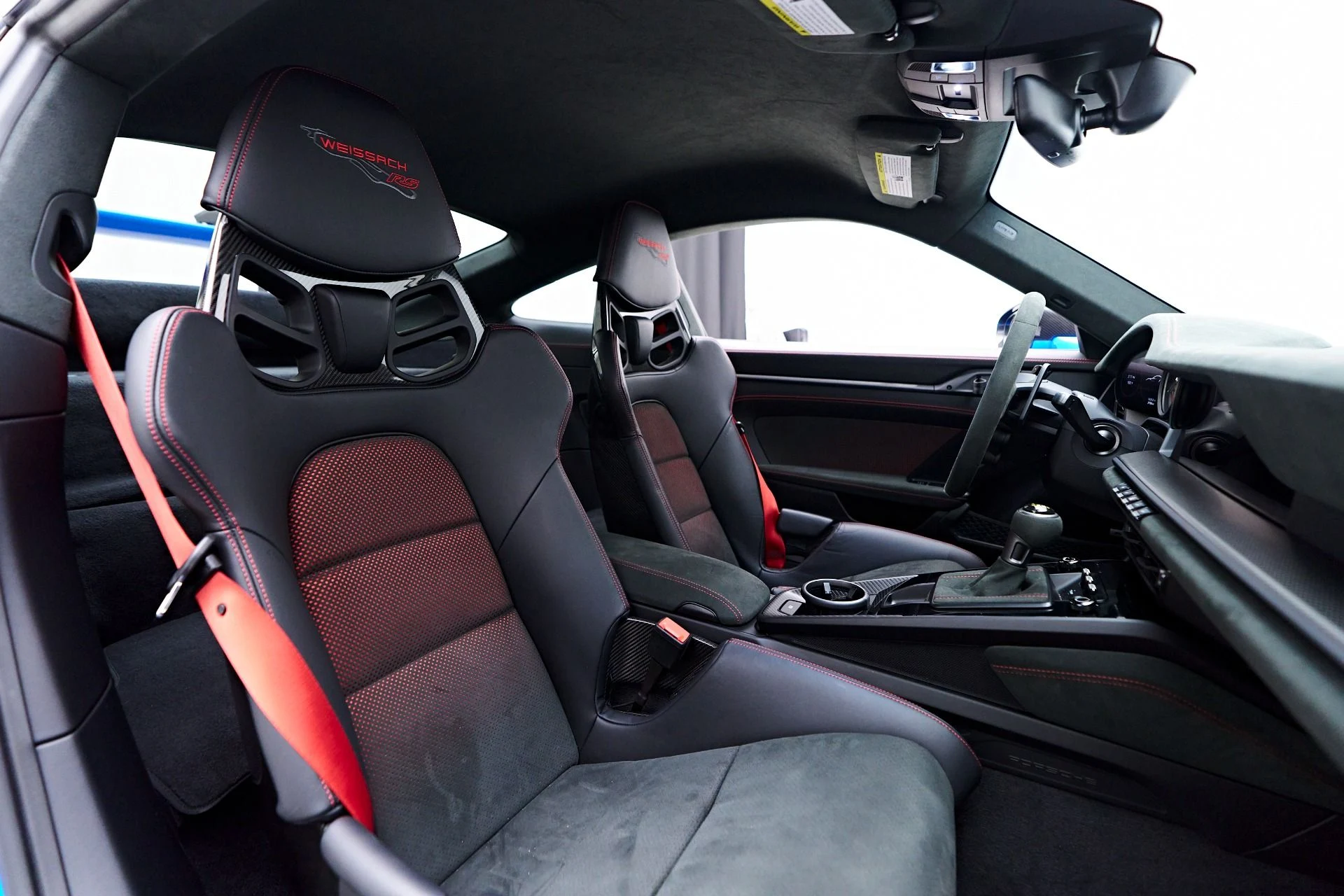 mph062_1943298438_Used_2024_Porsche_911_GT_3_RS_1754618646_a8918d02f0
