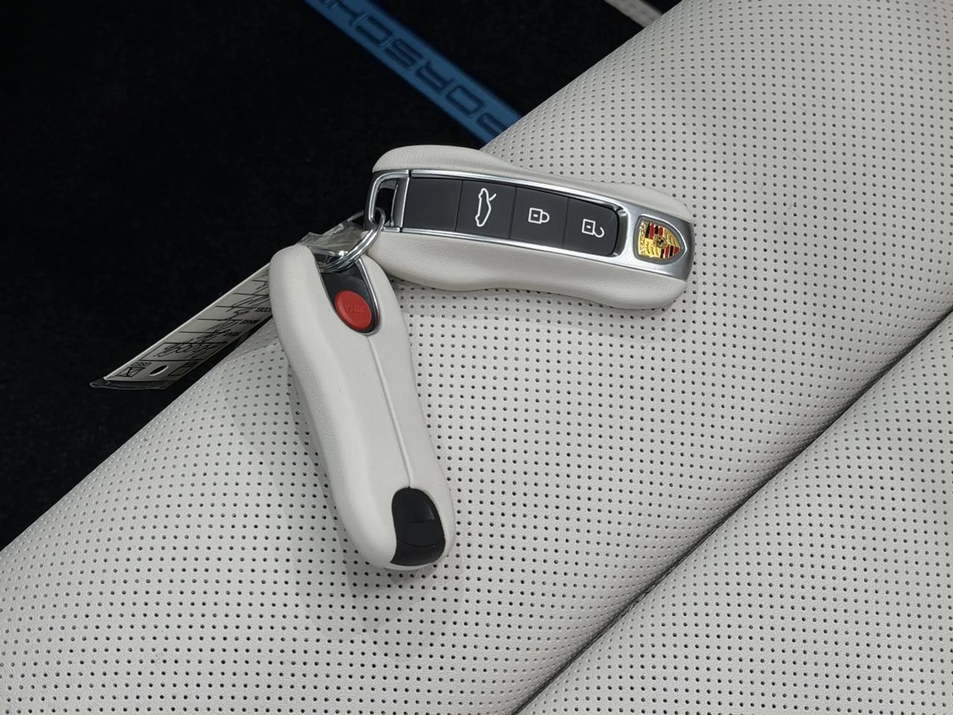 mph062_1955922668_c46fe3637f35a85437feb16ed77e31c1_4b94b570c4