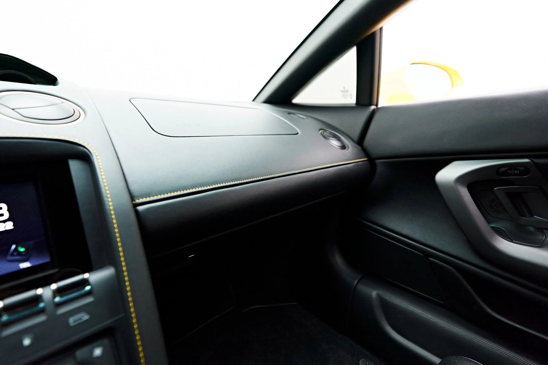 mph062_1967810230_Used_2005_Lamborghini_Gallardo_1703127301_6e2bea6444