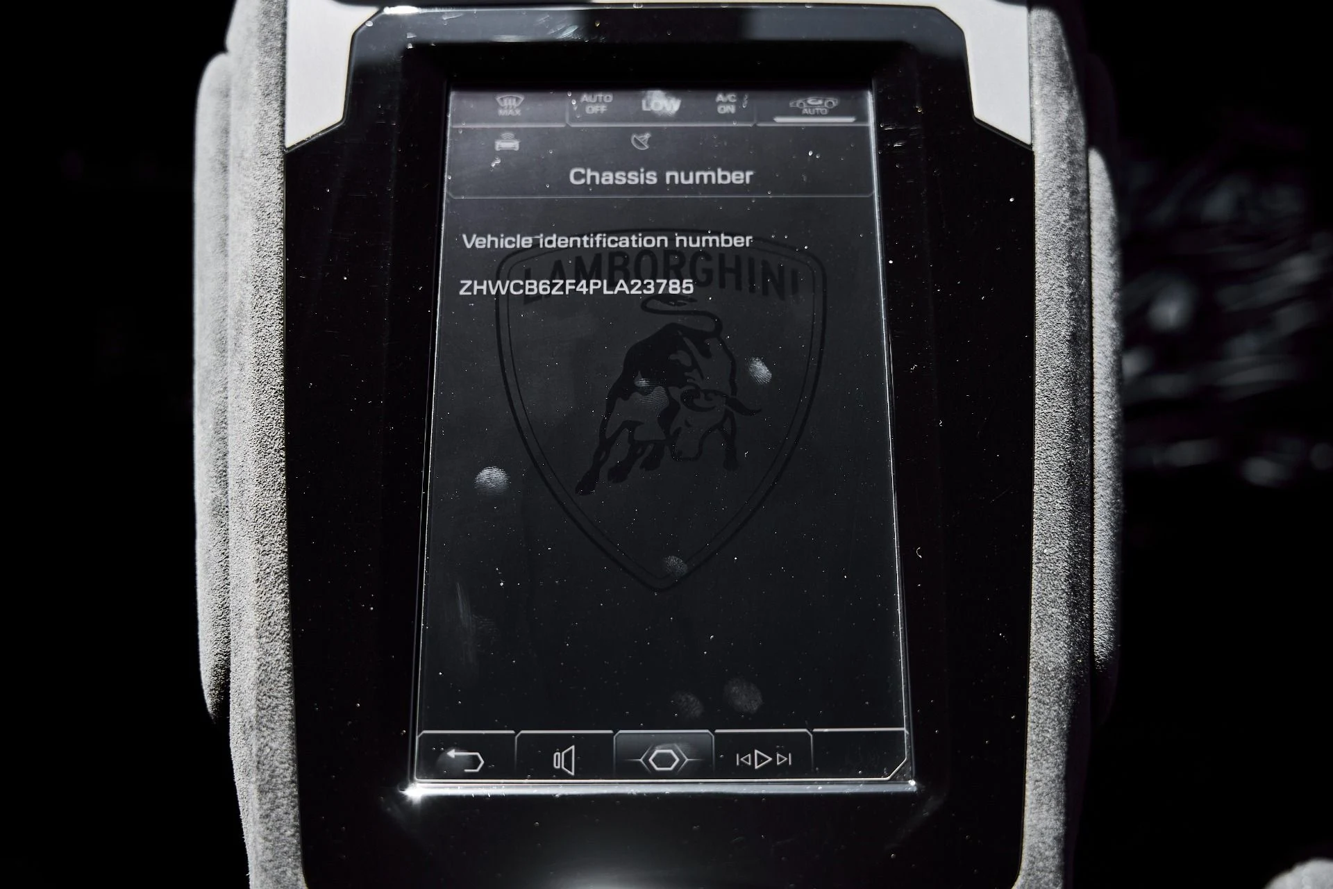 mph062_1970788293_Used_2023_Lamborghini_Huracan_Tecnica_1780102928_5402b3982a