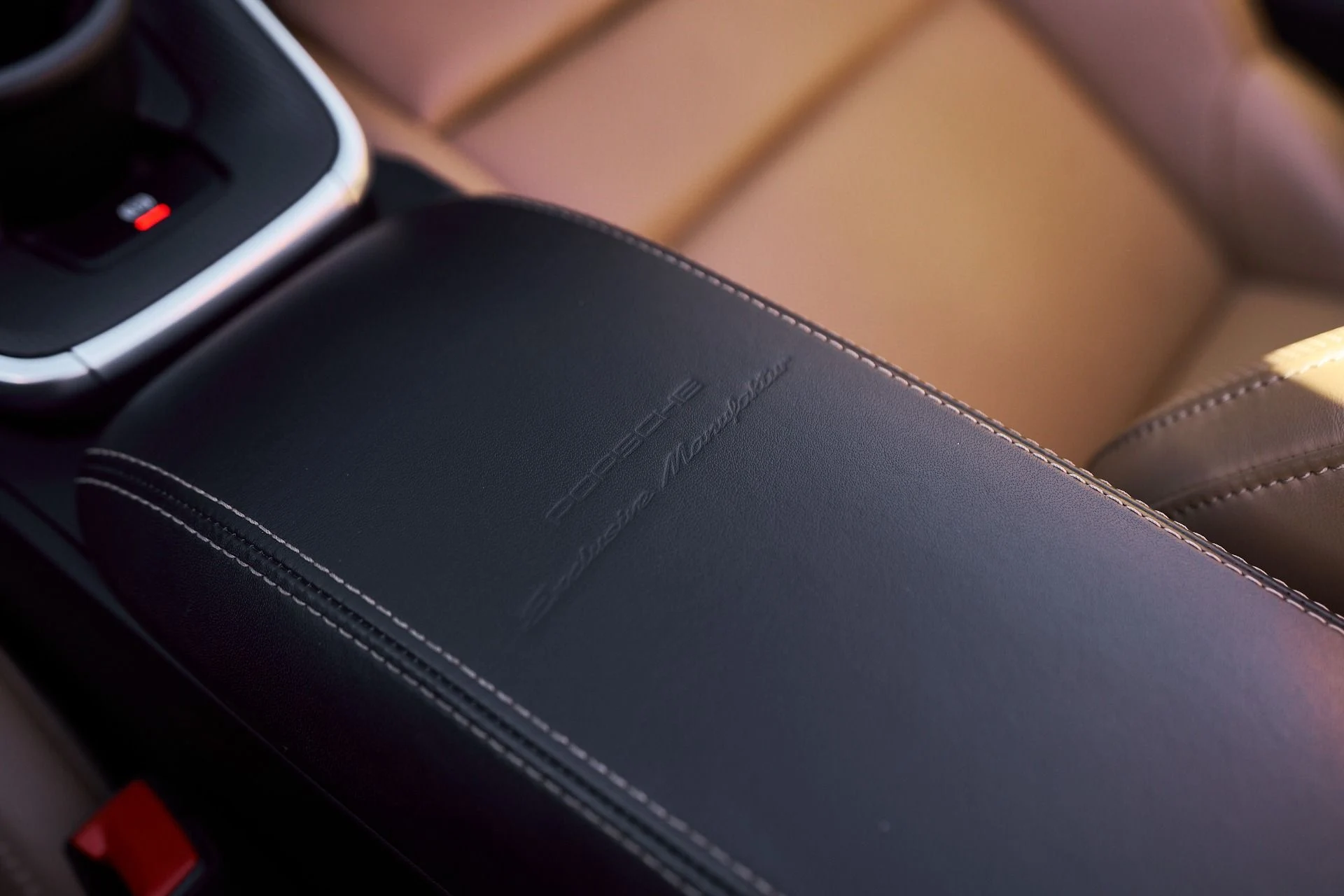 mph062_2009460980_Used_2023_Porsche_911_Turbo_S_1764903237_fd31c4a12b