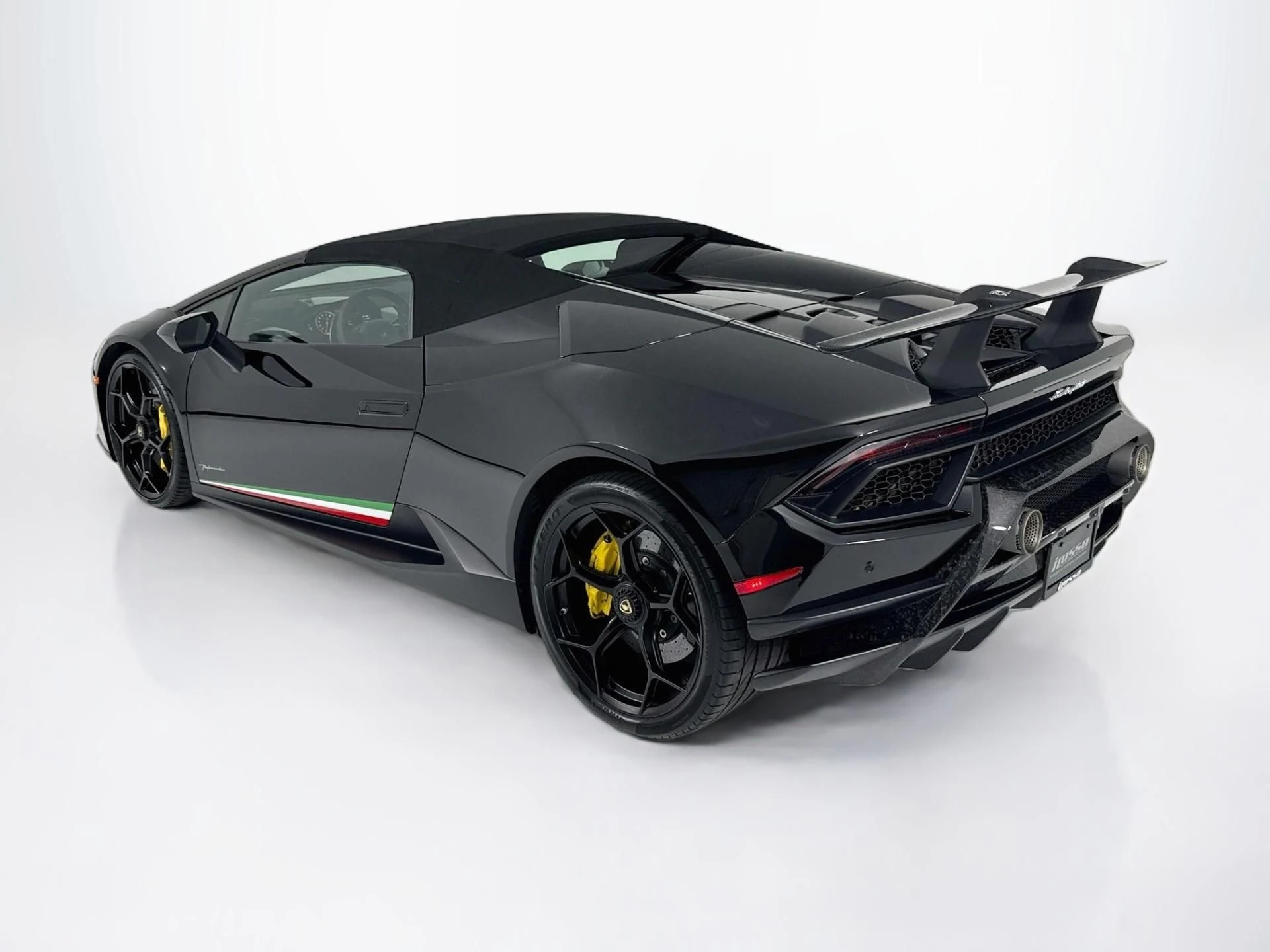 mph062_2016645418_Used_2019_Lamborghini_Huracan_Performante_Spyder_1793134381_e1b8500725