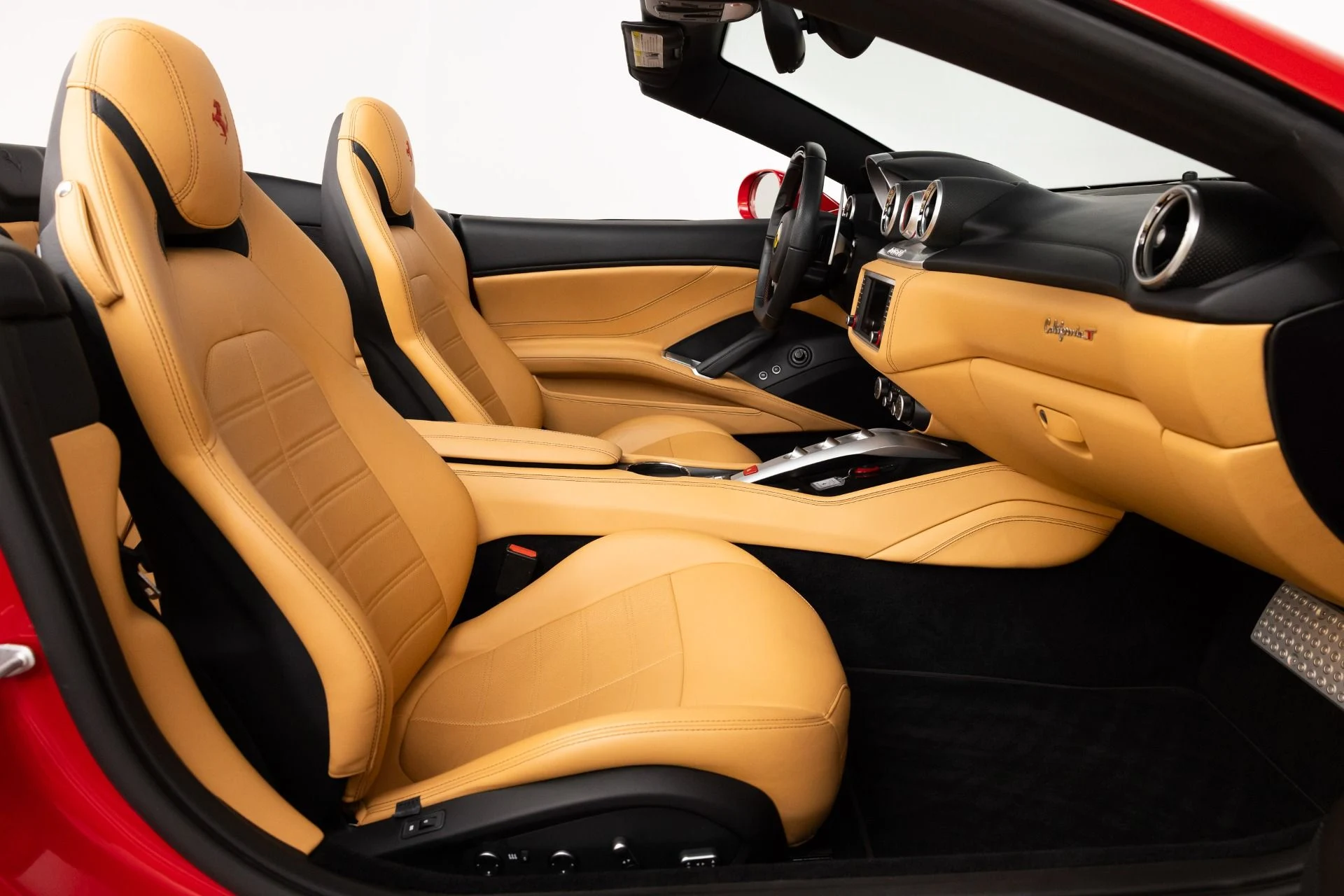 mph062_2070834813_Used_2017_Ferrari_California_T_1784583649_c1974a8af7