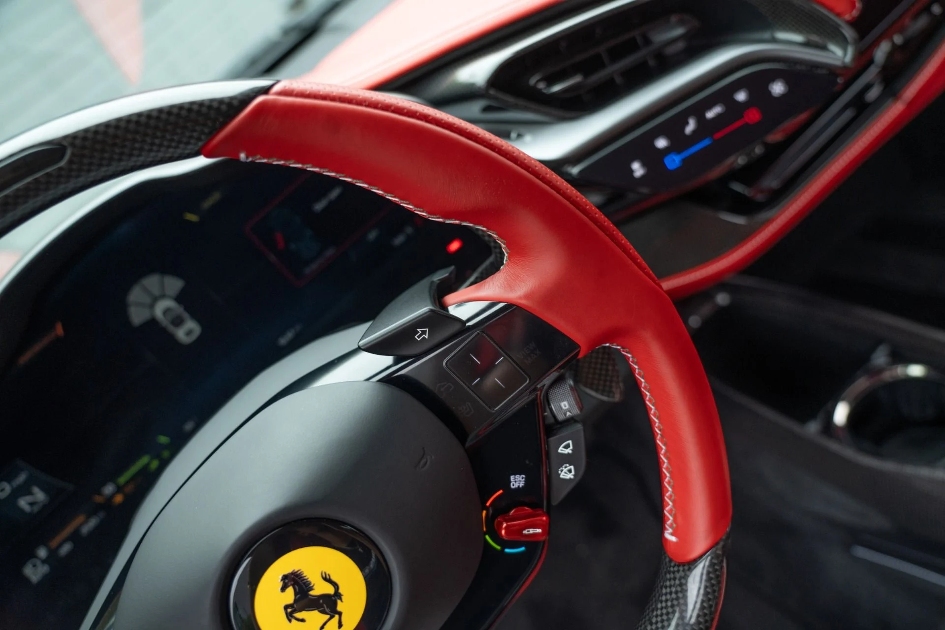 mph062_2099880912_Used_2022_Ferrari_SF_90_Stradale_1759959396_2fca406a9f