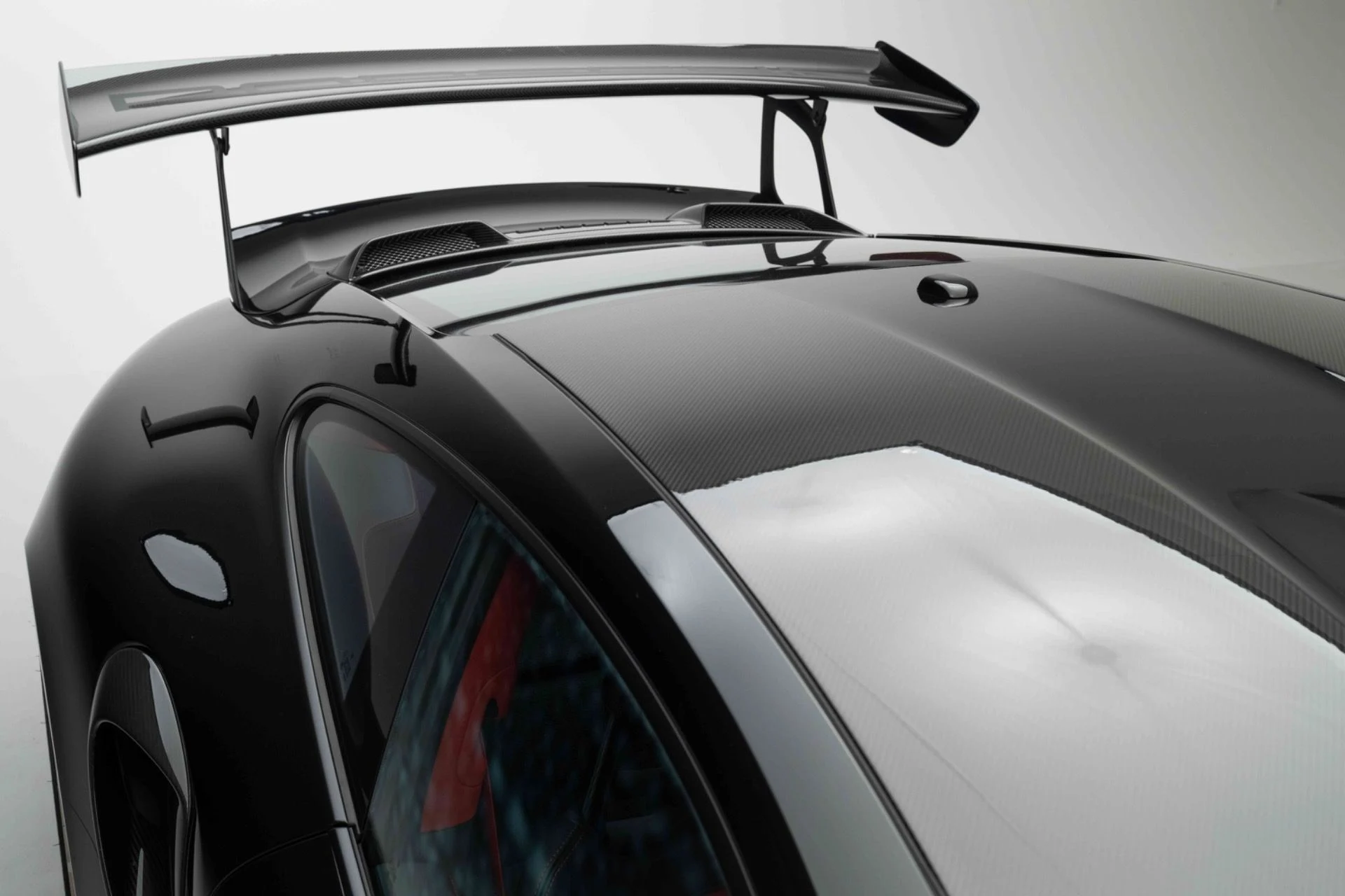 mph062_2104008705_Used_2018_Porsche_911_GT_2_RS_1774025672_d2daa22530