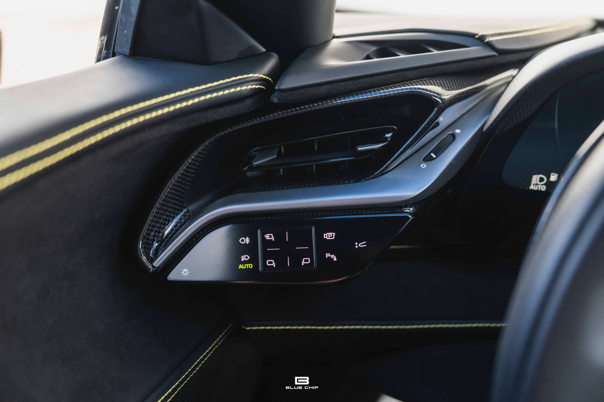 mph062_2131542613_6995fe2645a658082b594b57_A7403329_6eaa7400f7