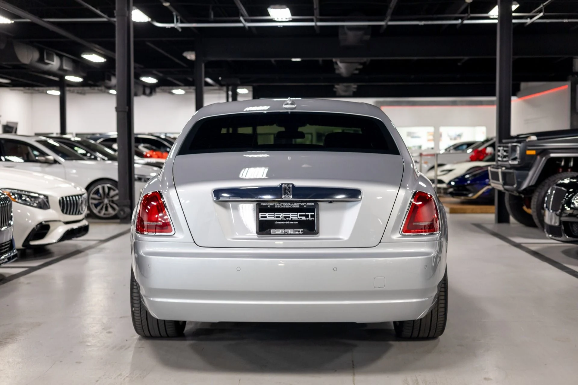 mph062_2146536807_Used_2015_Rolls_Royce_Ghost_1760219601_60e44ab39a