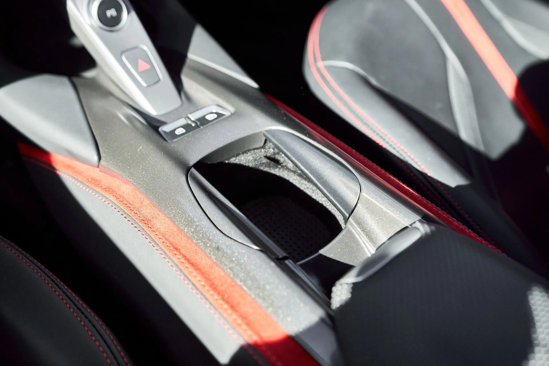 mph062_2154965486_Used_2018_Ferrari_812_Superfast_Base_1767042820_3bb6d88e4d