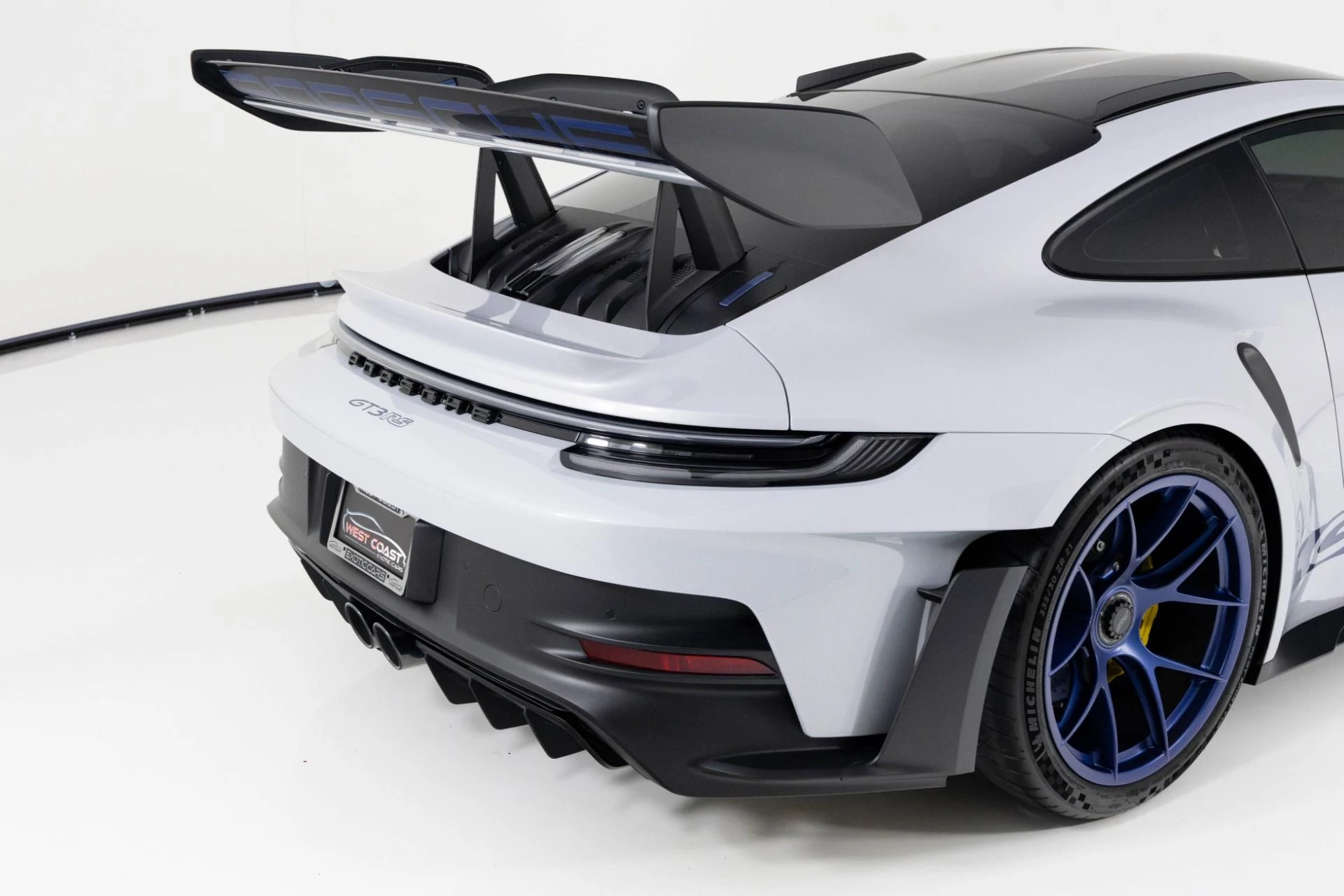 mph062_2157141790_Used_2025_Porsche_911_GT_3_RS_1779147252_c43839d5c6