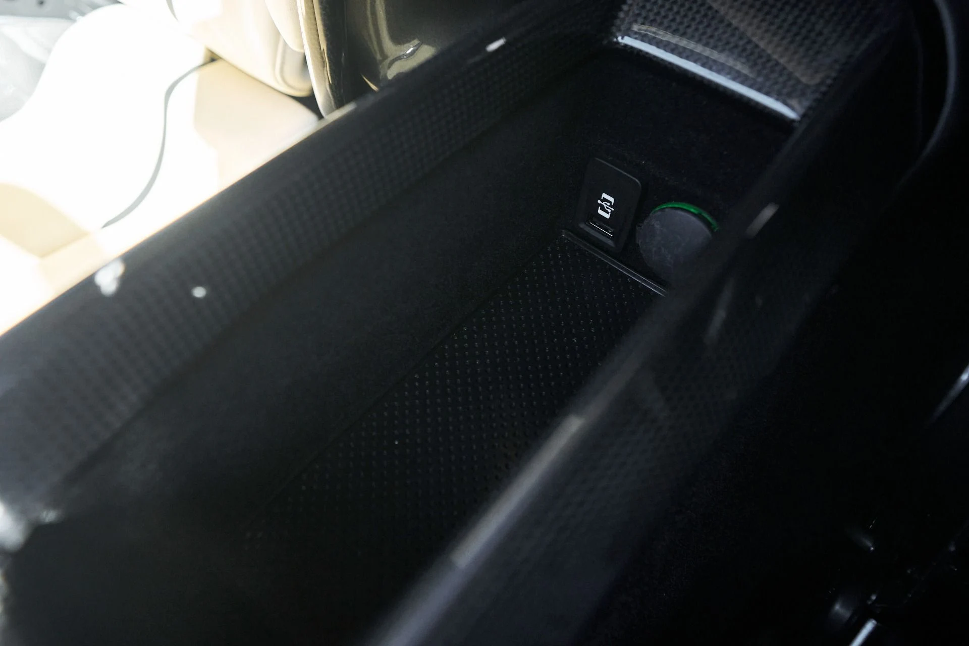 mph062_2198227638_Used_2022_Ferrari_SF_90_Stradale_Base_1760227023_e632a2cfd3