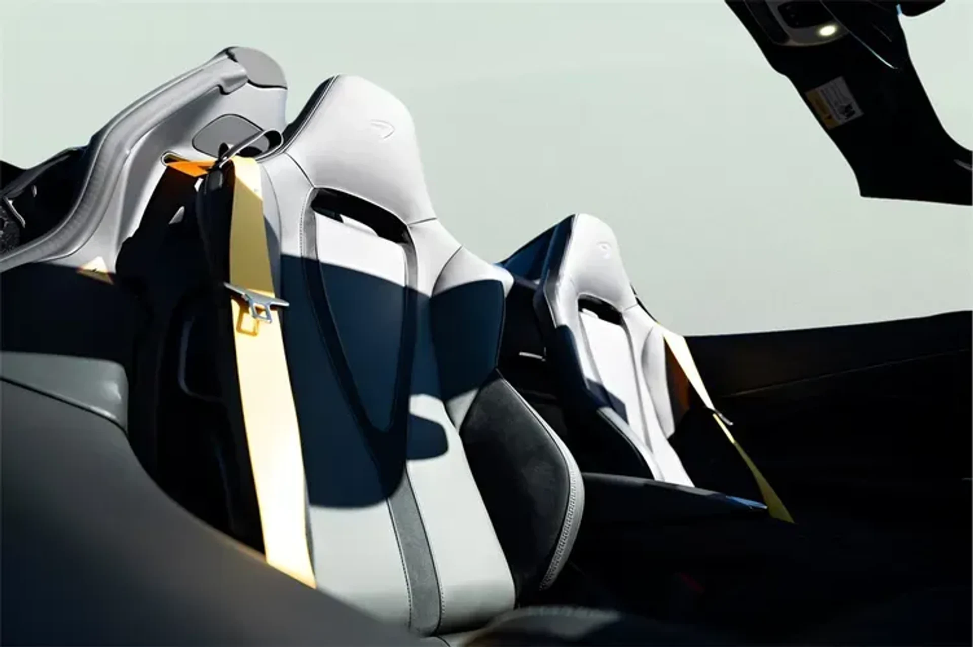 mph062_2199057376_46zm_Vxk_Xs4piyy_HK_med_8d05bf7c6b