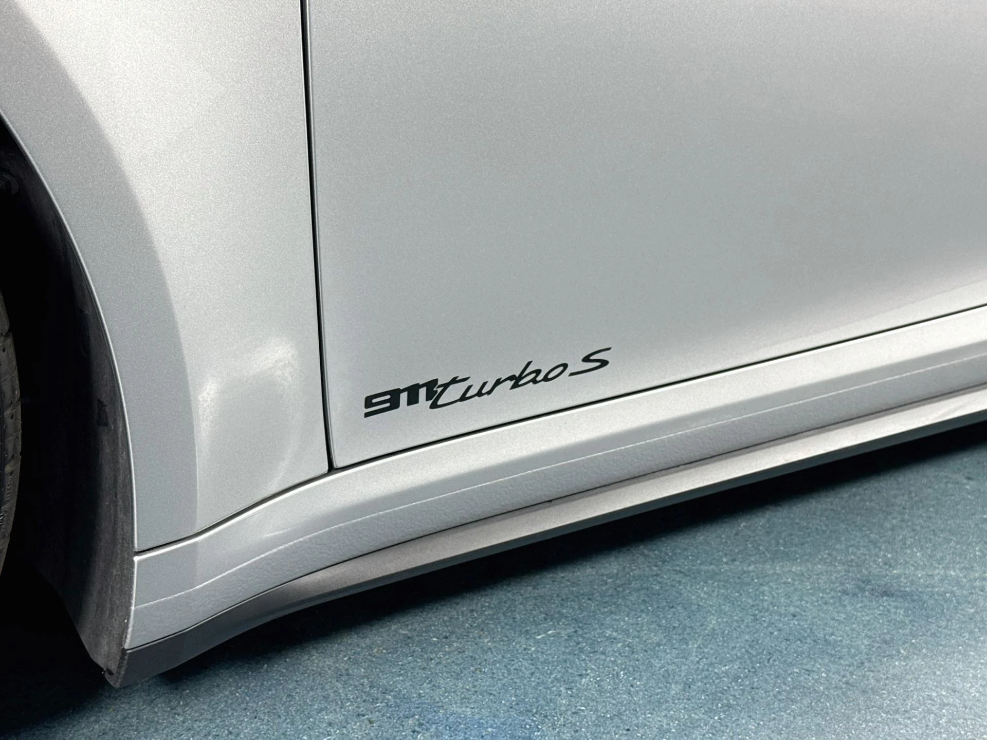 mph062_2211716390_Used_2023_Porsche_911_Turbo_S_1791837371_5630ef7809
