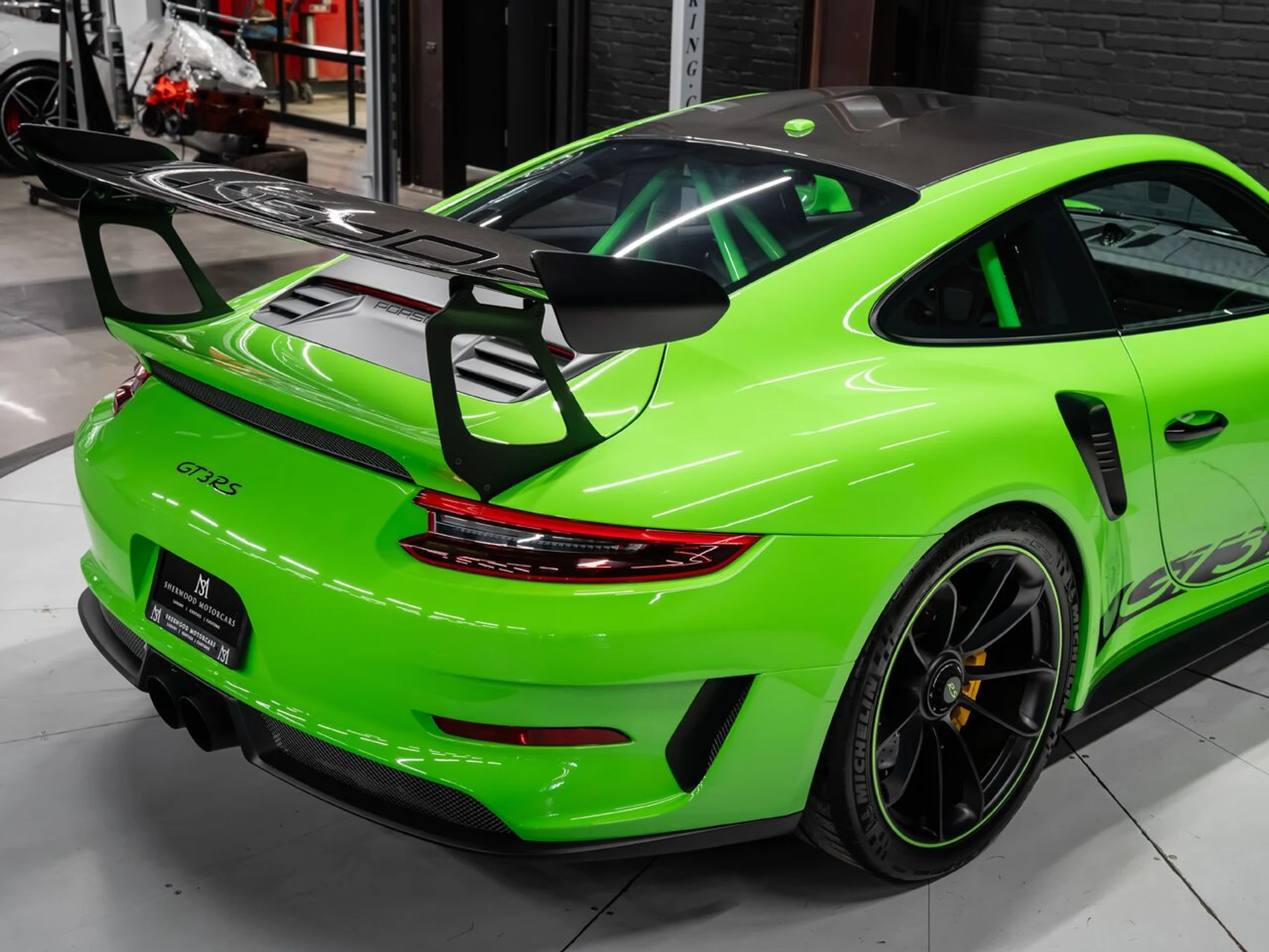 mph062_2223369384_porsche_911_2019_4da692ff2d