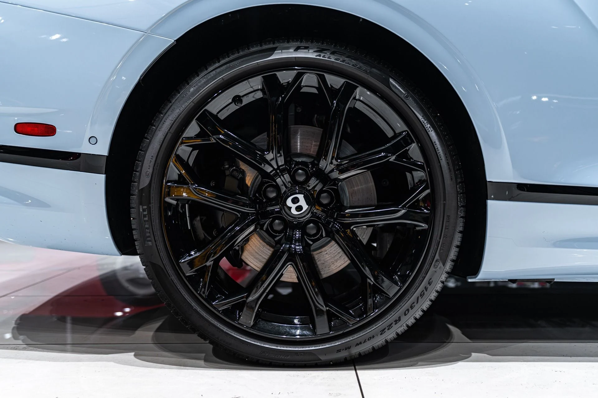 mph062_2260759570_13117_p63_l_4c8c8b3250