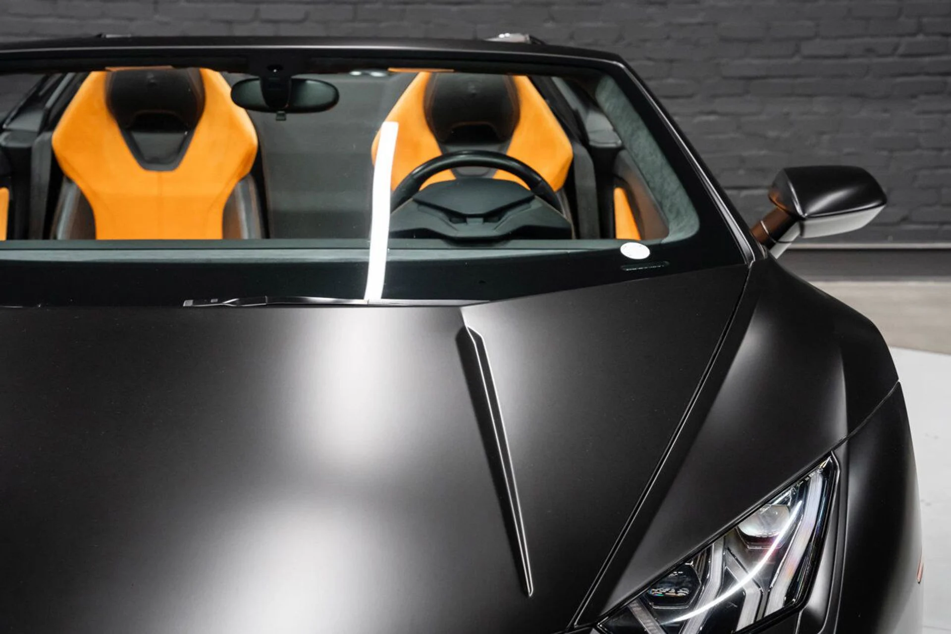 mph062_227997302_lamborghini_huracan_2016_d4230e8b6e