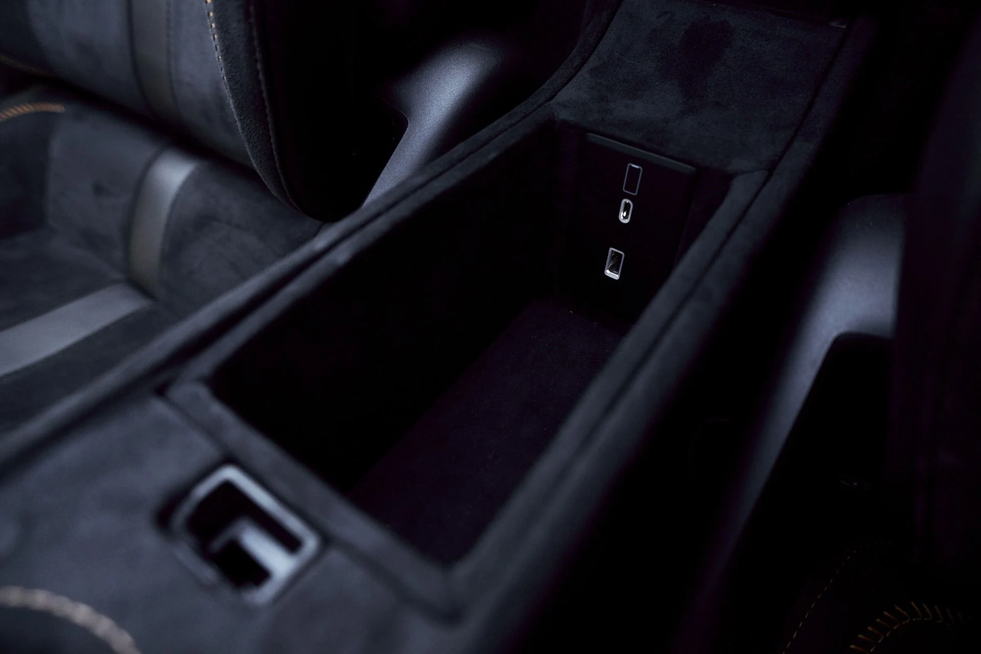 mph062_2288092025_Used_2024_Mc_Laren_750_S_1768012727_fdd2bbc3a3